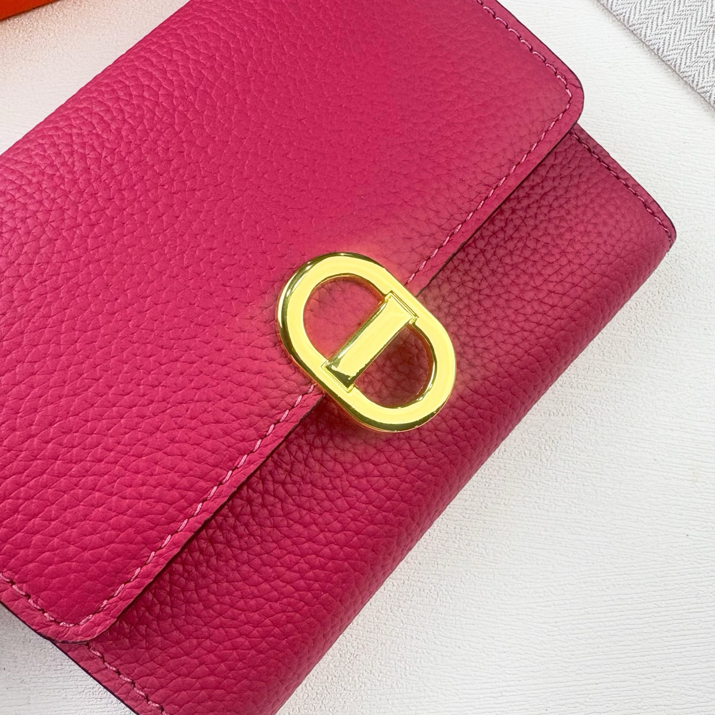 Hermès Togo Calfskin Wallet with Gold-Tone Clasp - Image 3