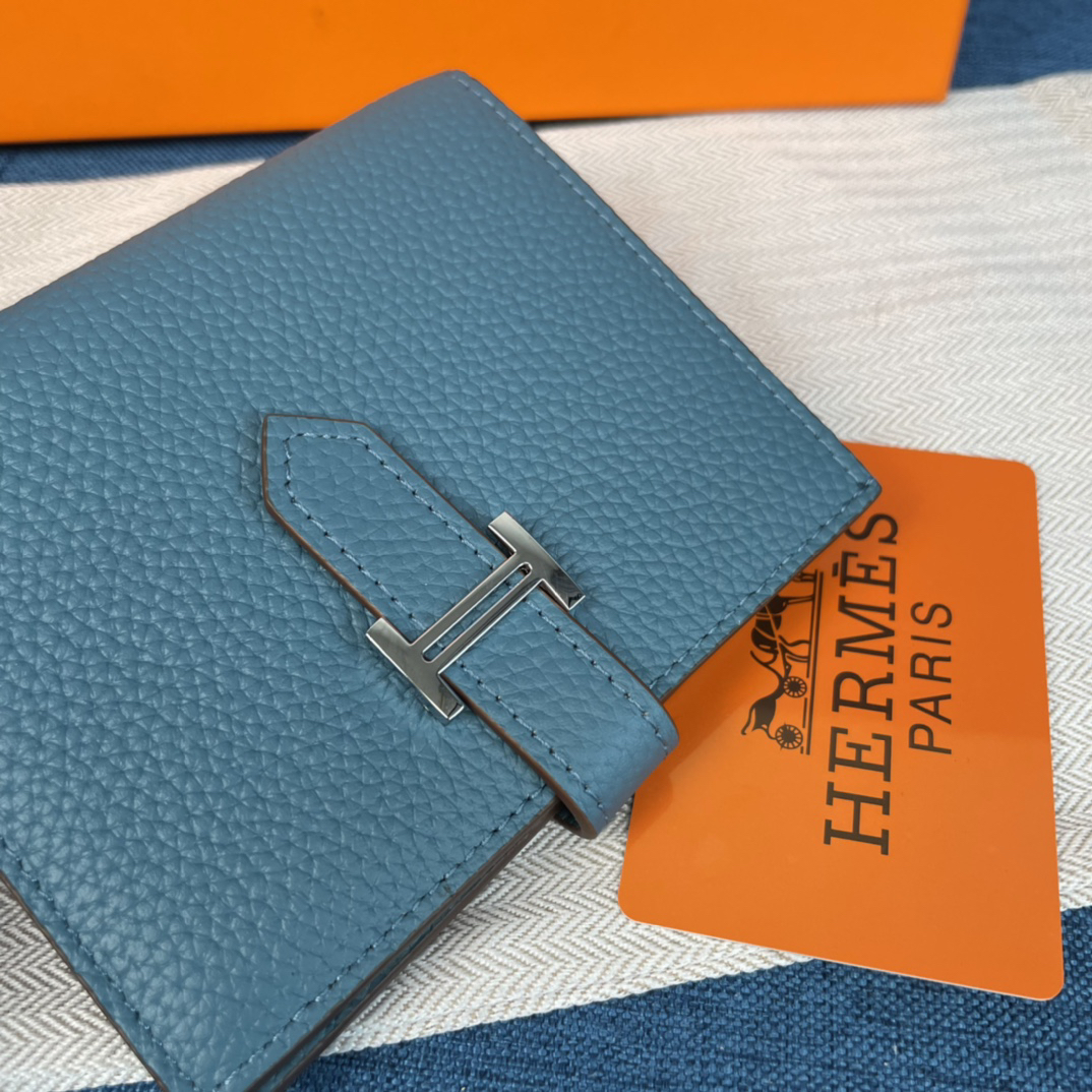 Hermes Togo Calfskin Vertical Wallet - Image 3