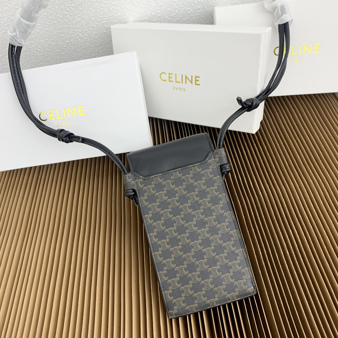 CELINE Logo-Printed Leather Flap Crossbody Phone Bag - Image 3