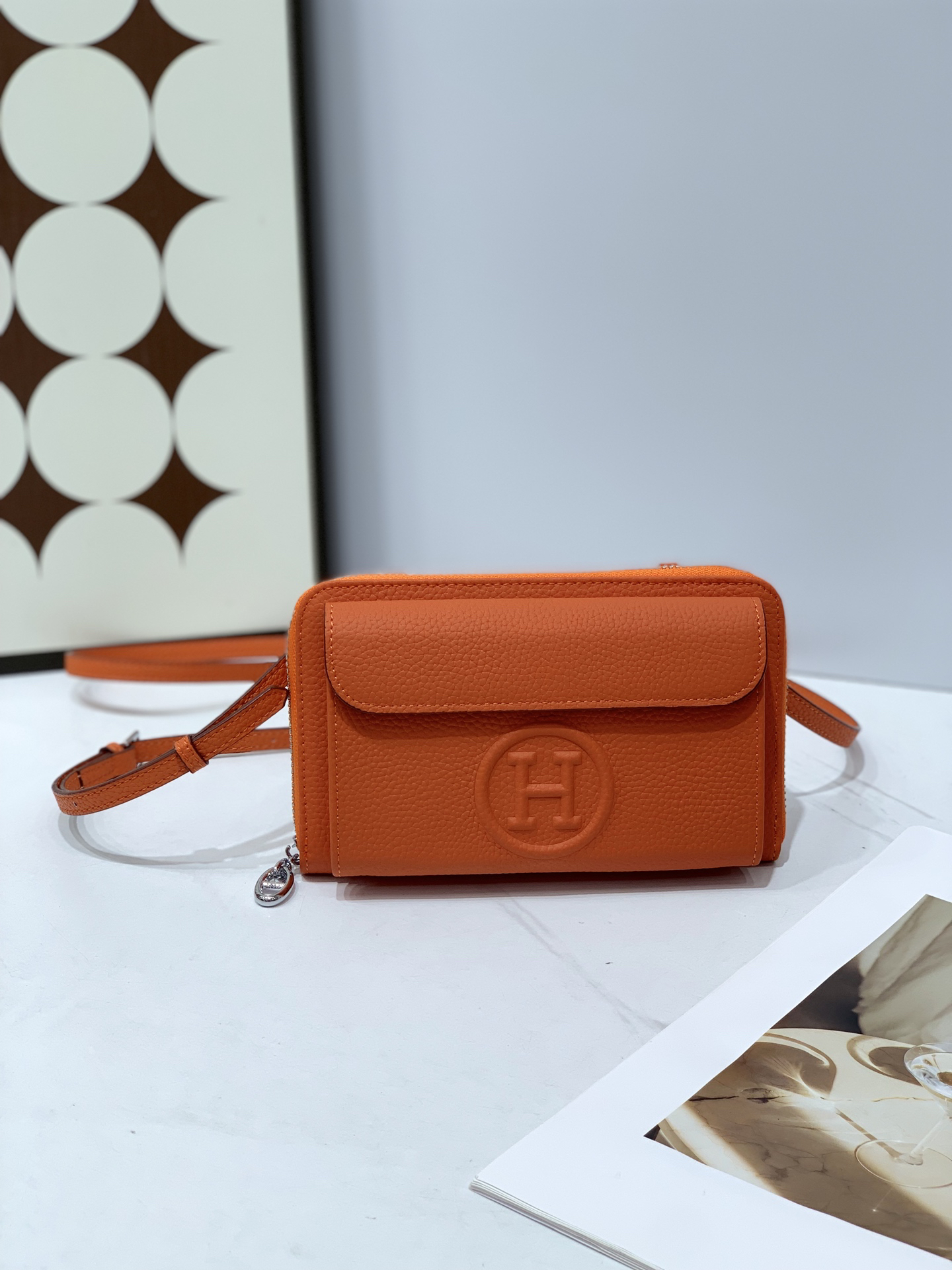 Hermès Togo Calfskin Shoulder Bag 502-2 - Image 3