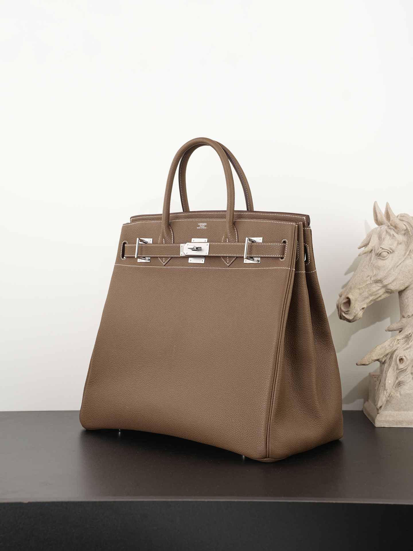Birkin 40 HAC High-Top Handbag in Togo Leather - Image 3
