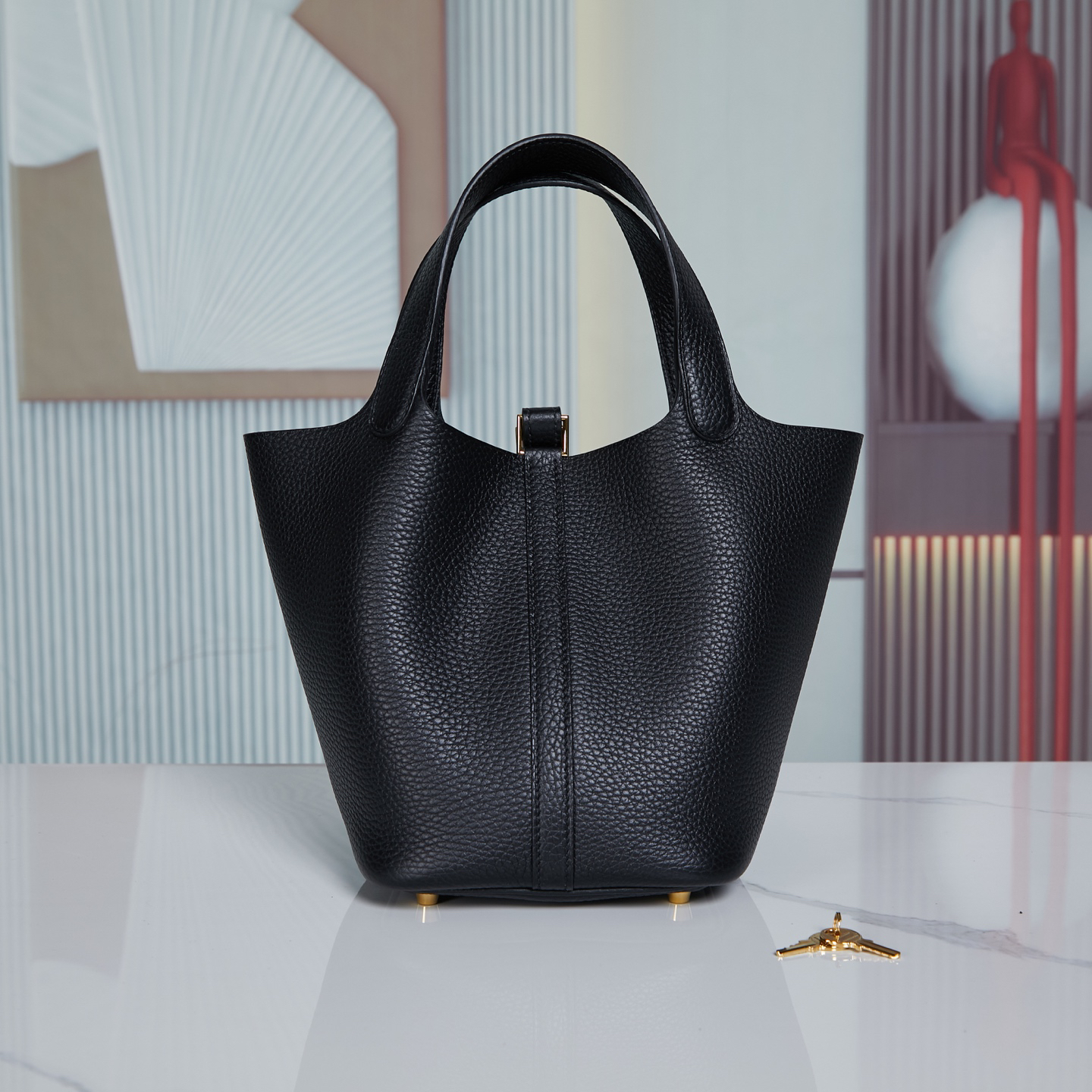 Hermès Picotin Lock 18 TC Leather Handbag - Image 3