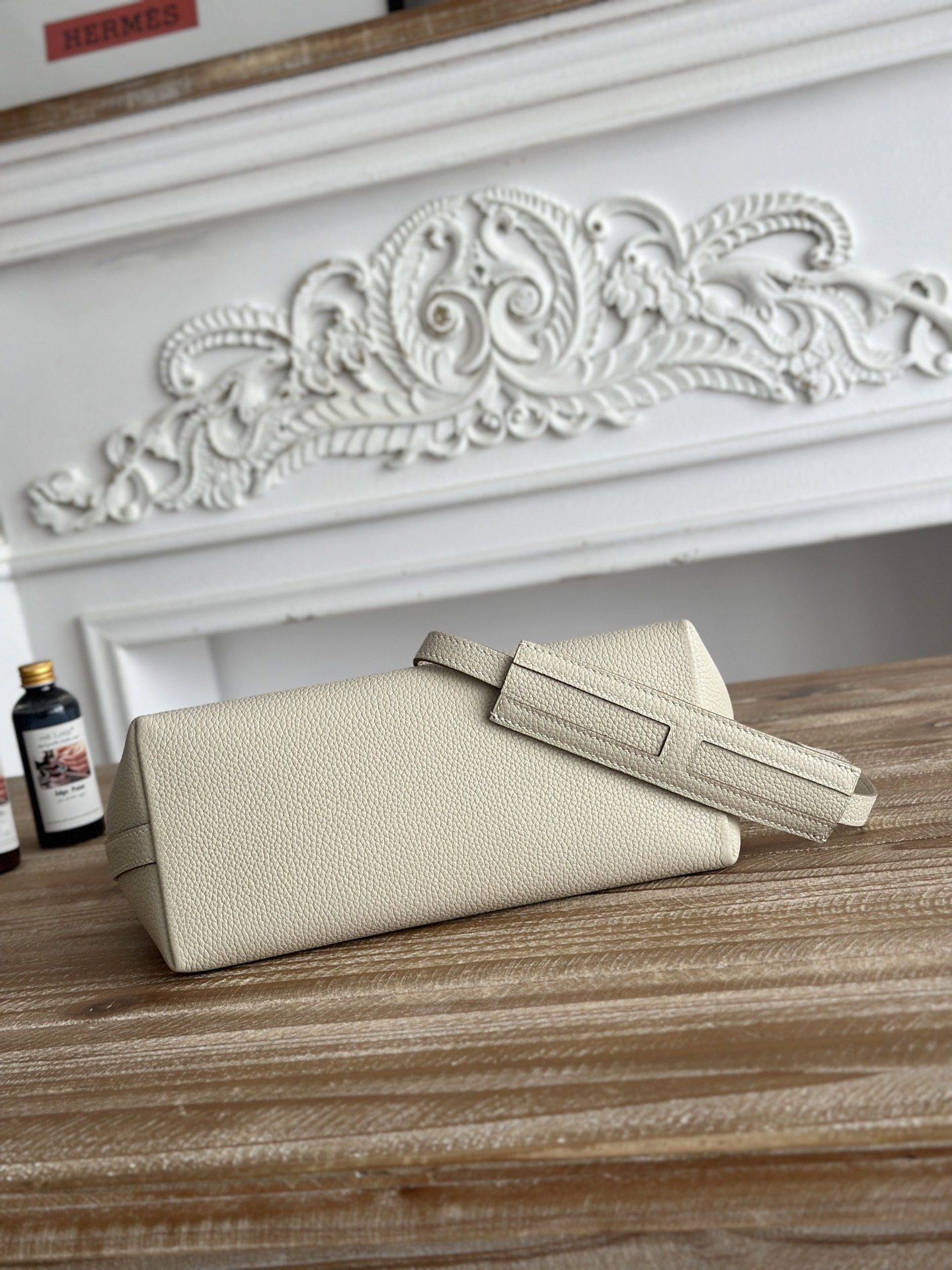 Hermès Berlingot Vintage Leather Crossbody Bag - Image 3