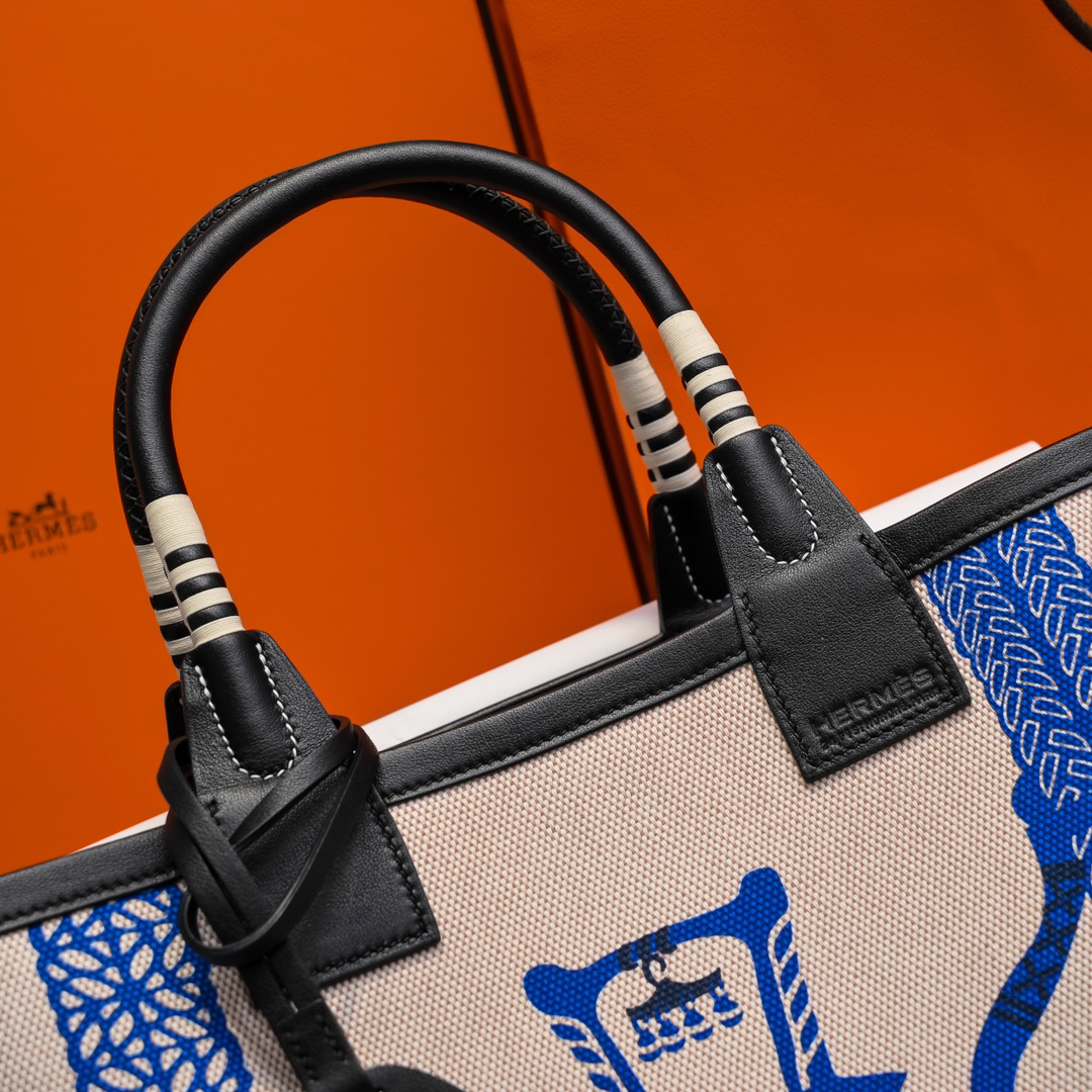 Hermès Steeple Tote Bag - Image 3