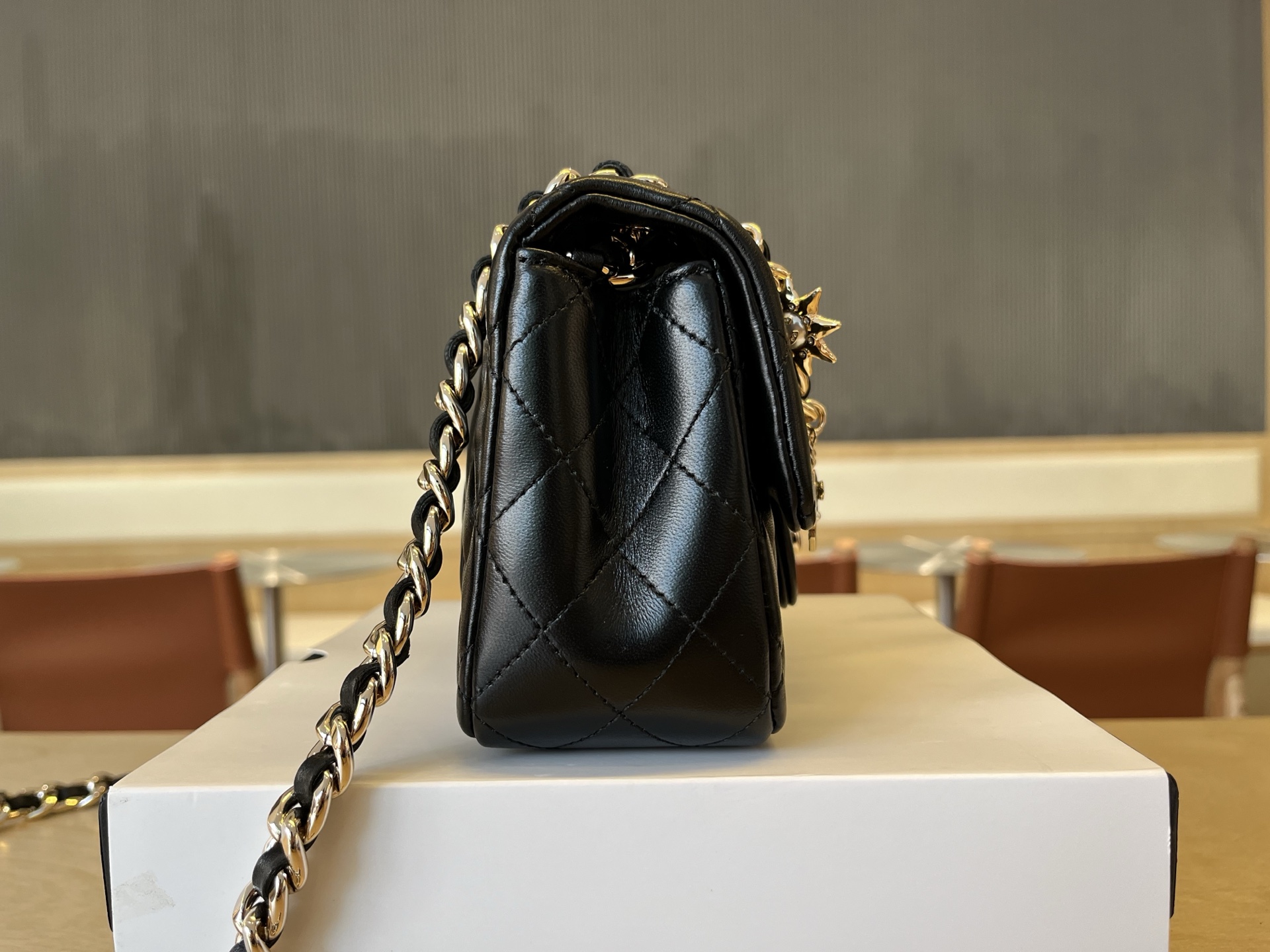 Chanel AS2326 2021 Early Spring Limited Edition Mini Classic Flap Bag - Image 4