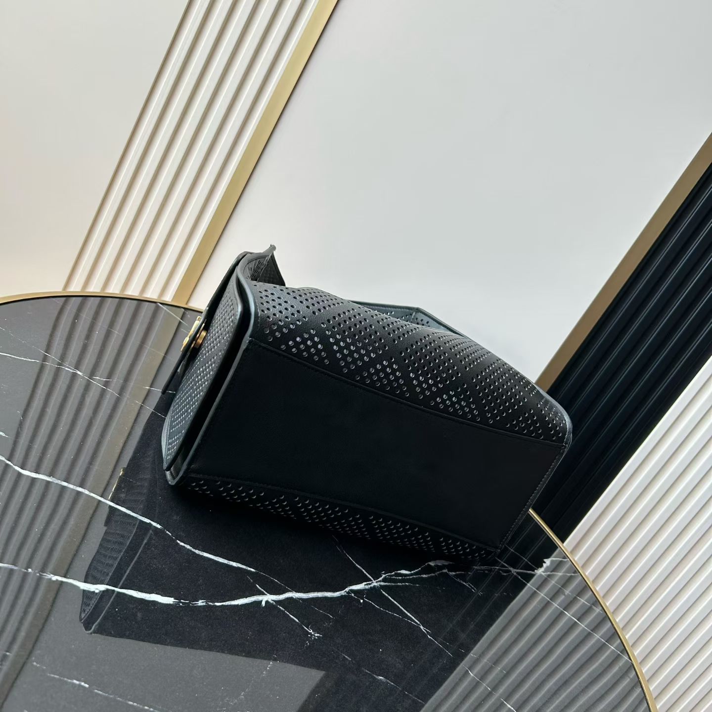 Chanel 26 Bag Hobo Shoulder Bag - Image 4