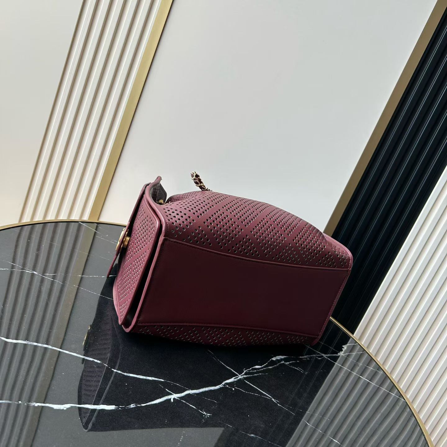 Chanel 26 Hobo Shoulder Bag - Image 4