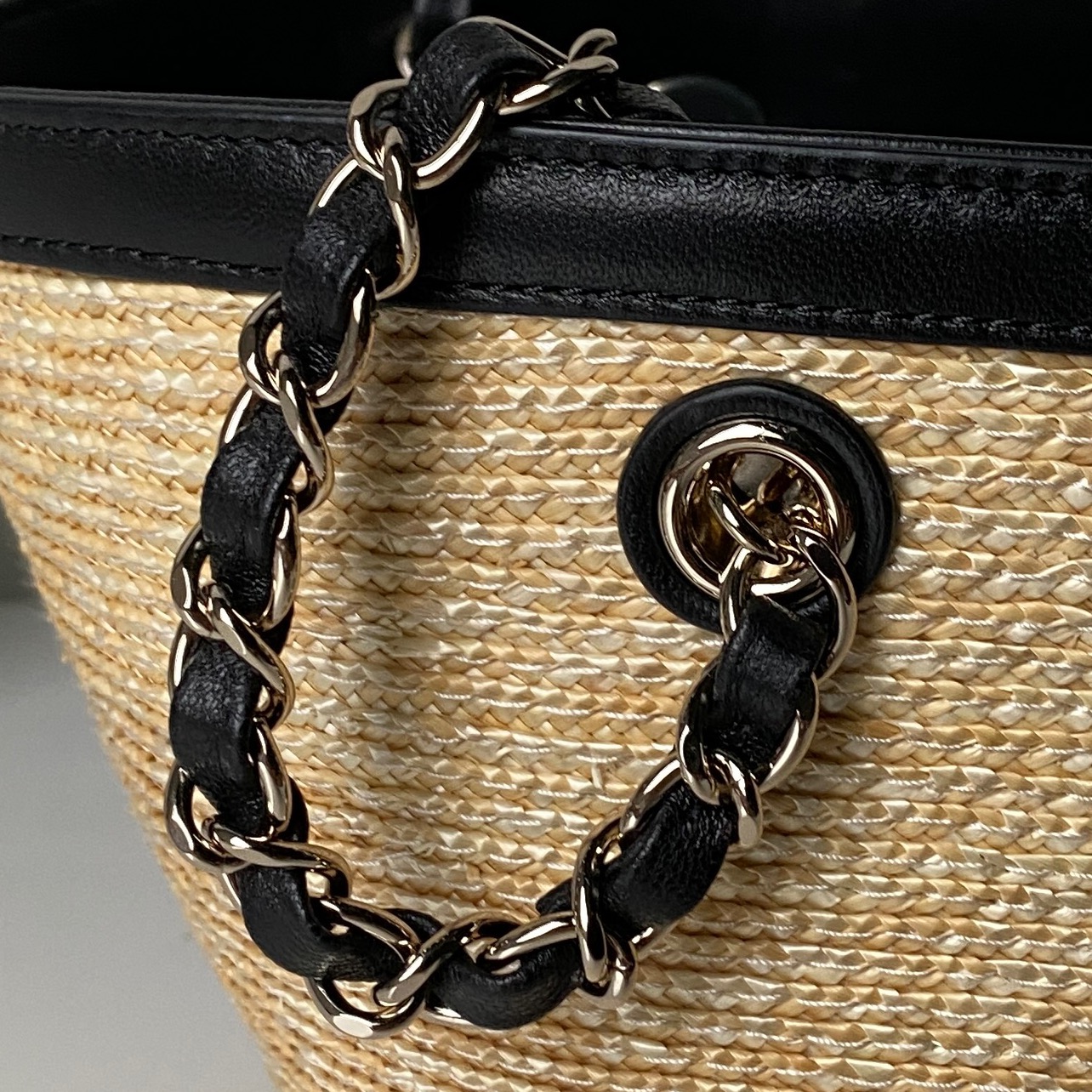 Chanel 26C Raffia Coco Beach Tote Bag AS5951 - Image 4