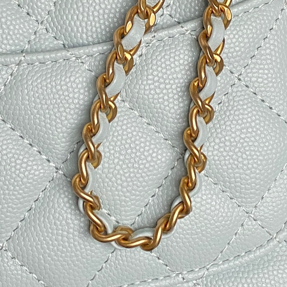 WOC Logo-Handle Handbag - Image 4