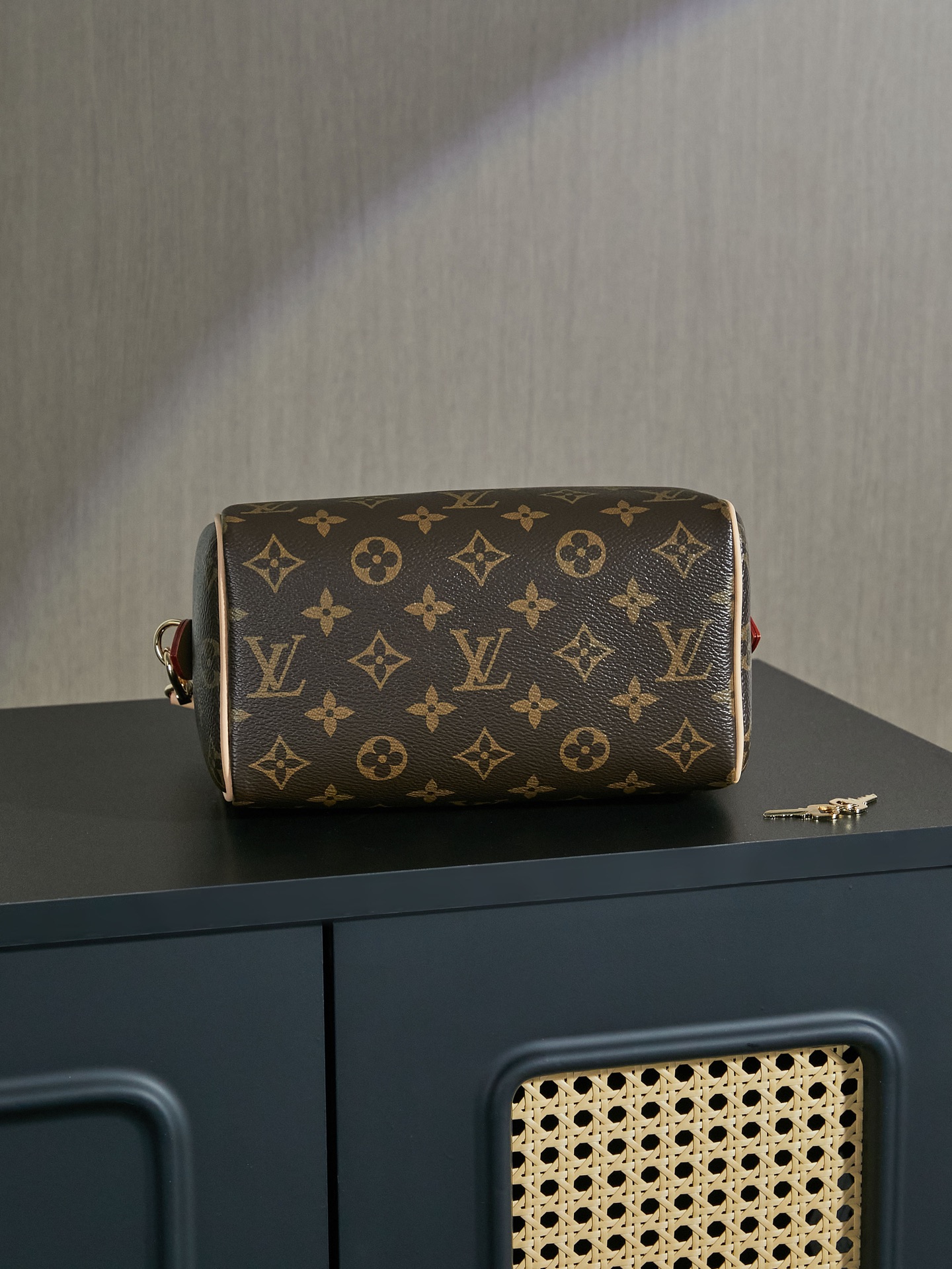 Louis Vuitton Sedy Bandoulière 20 Crossbody Bag - Image 4
