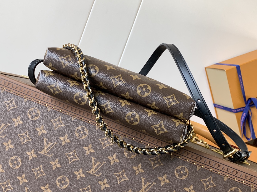 Louis Vuitton Alma Handbag M12996 - Image 4