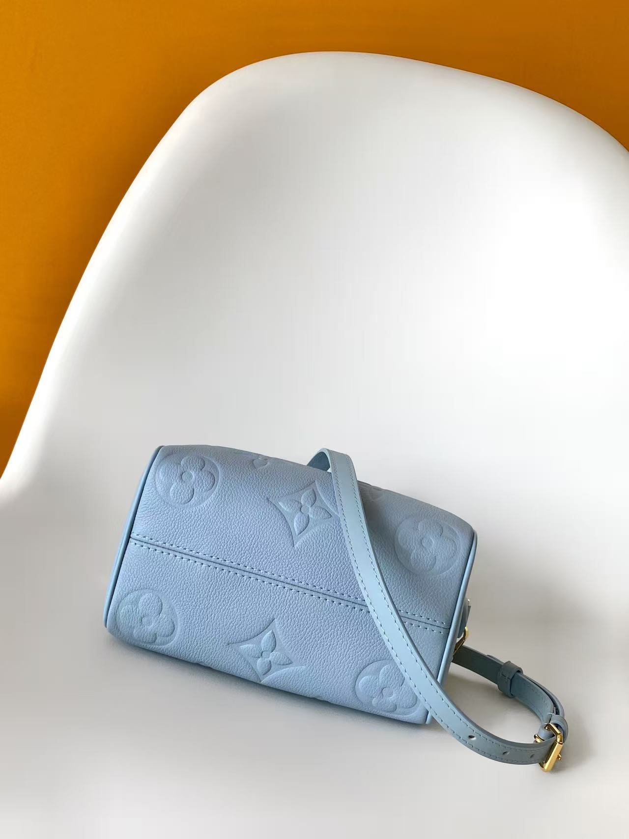 Louis Vuitton Sedy Bandoulière 20 Crossbody Handbag - Image 4