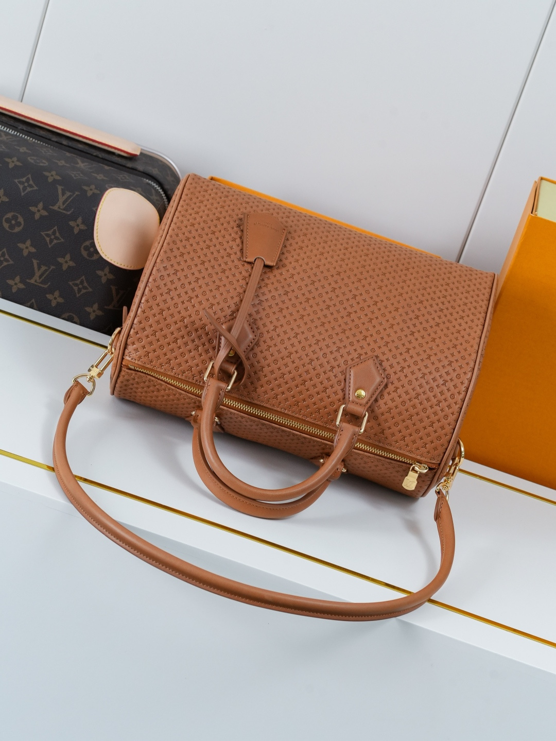 Louis Vuitton Sedy Soft 30 Handbag M28522 in Brown - Image 4