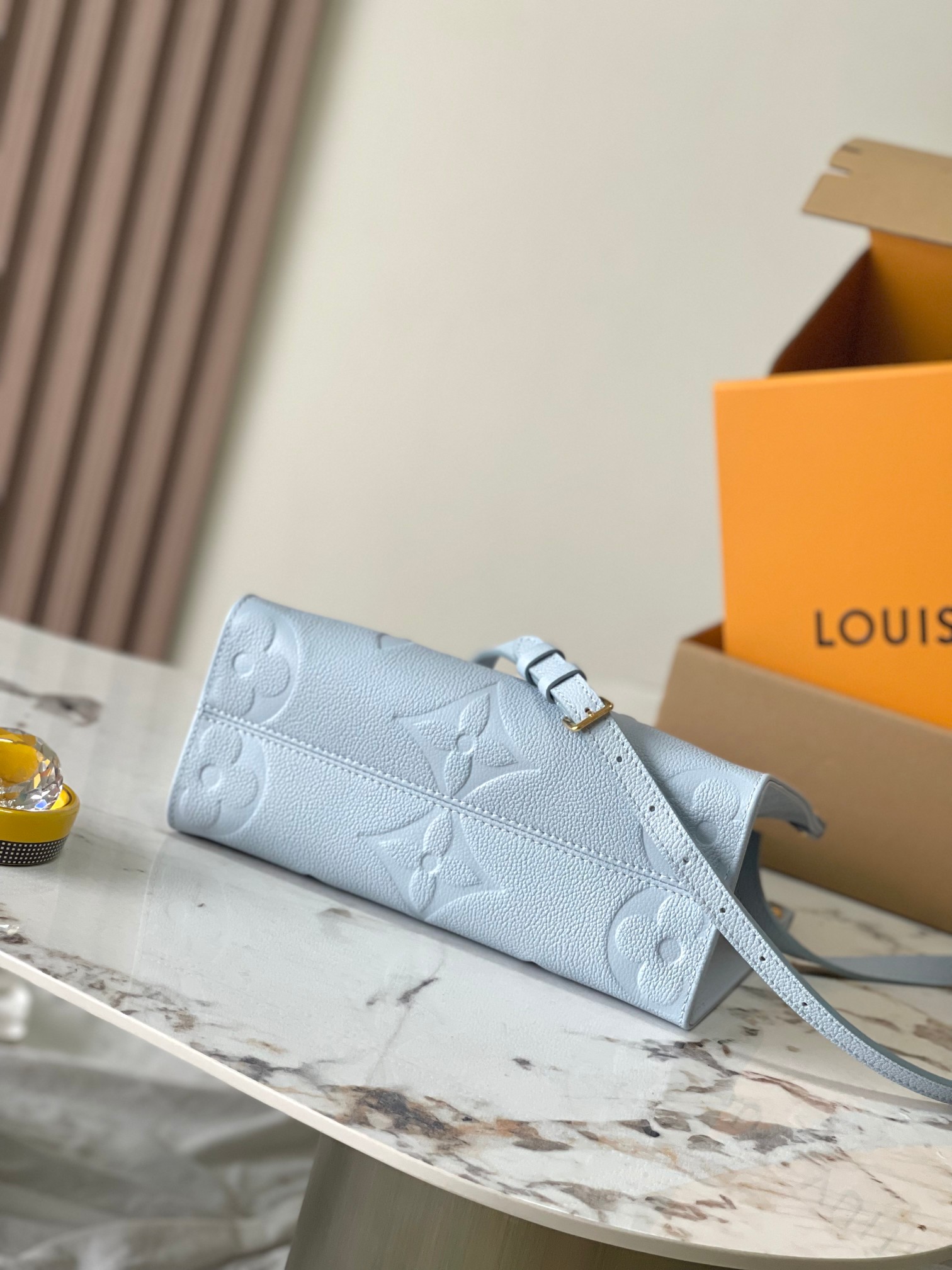 Louis Vuitton Onthego PM Handbag M46840 - Image 4