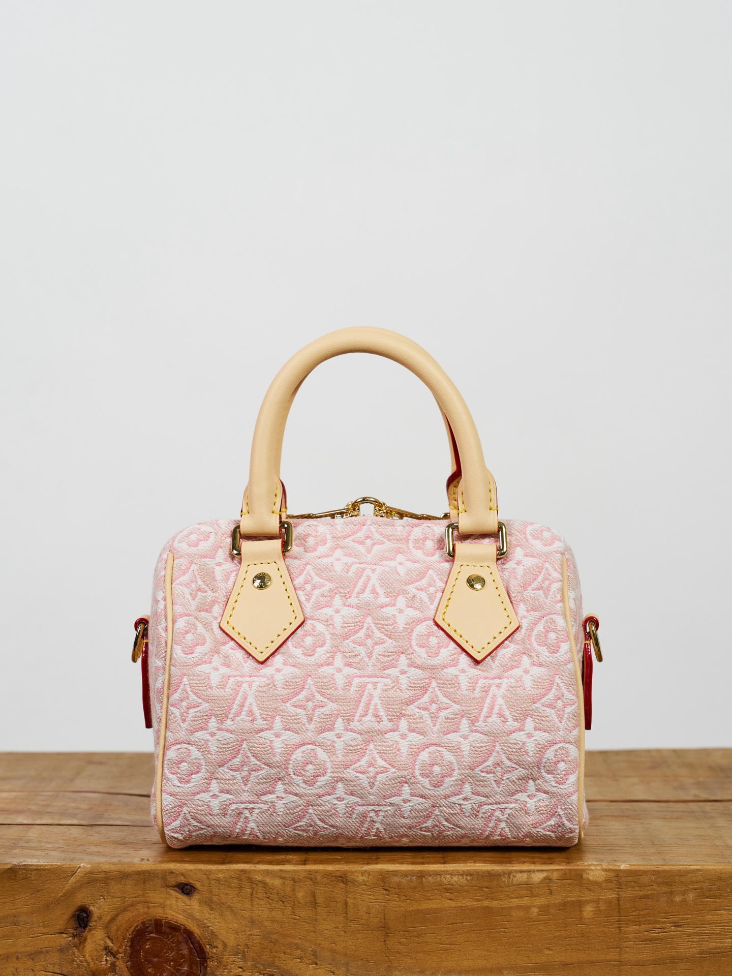 Louis Vuitton Sedy Bandoulière 20 Monogram Emblème Bag - Image 4