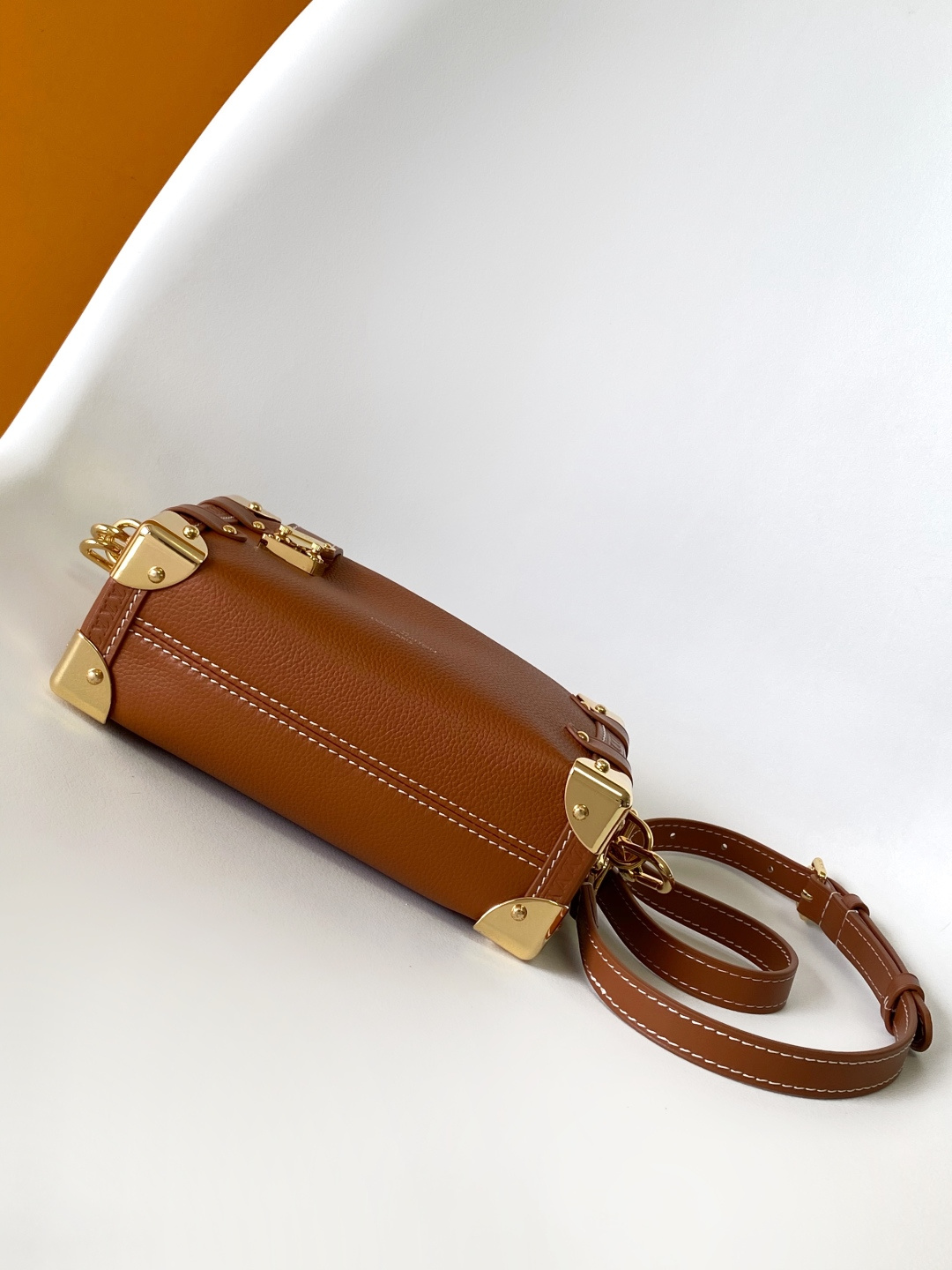 Louis Vuitton Side Trunk Medium Handbag - Image 4