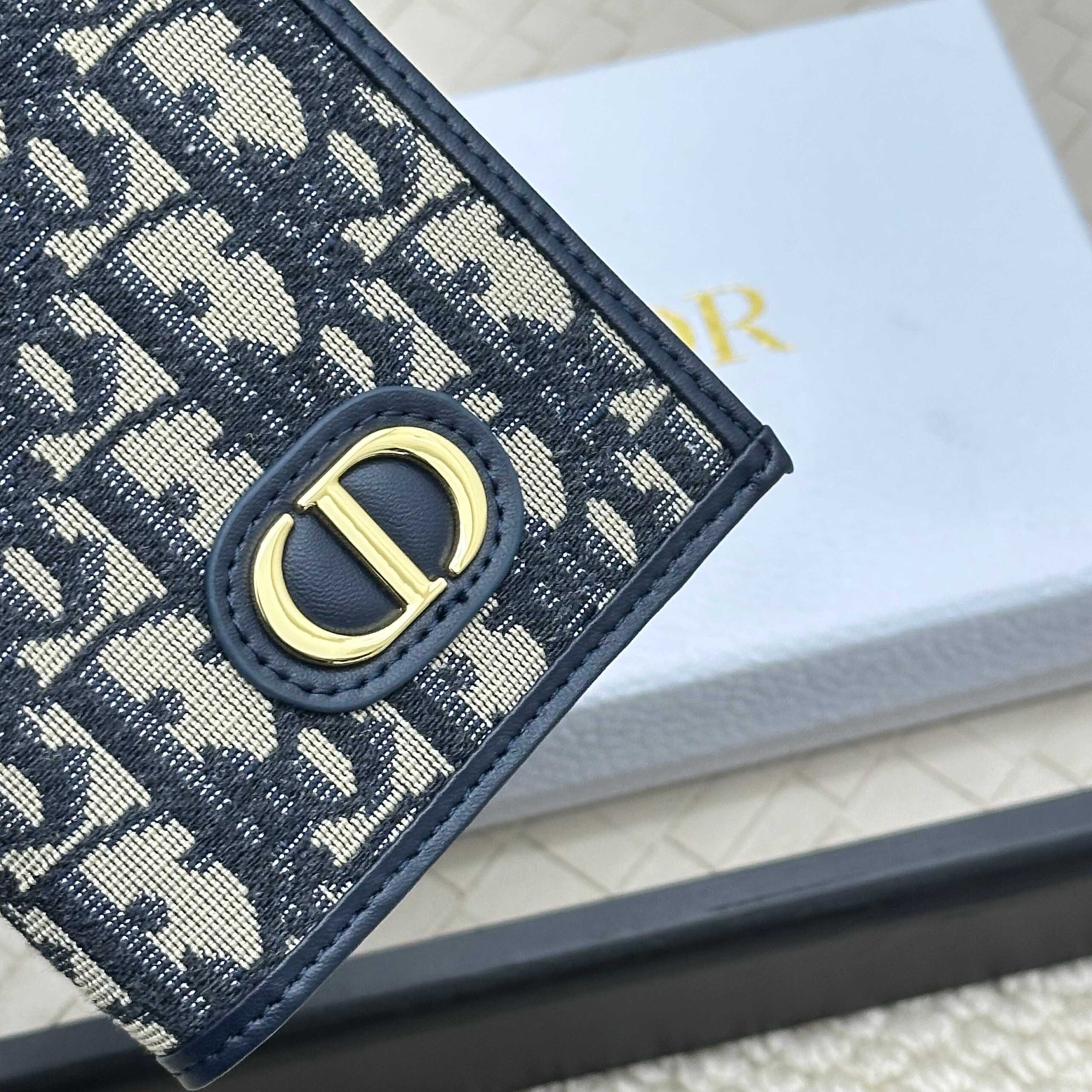 Dior Oblique Passport Holder - Image 4