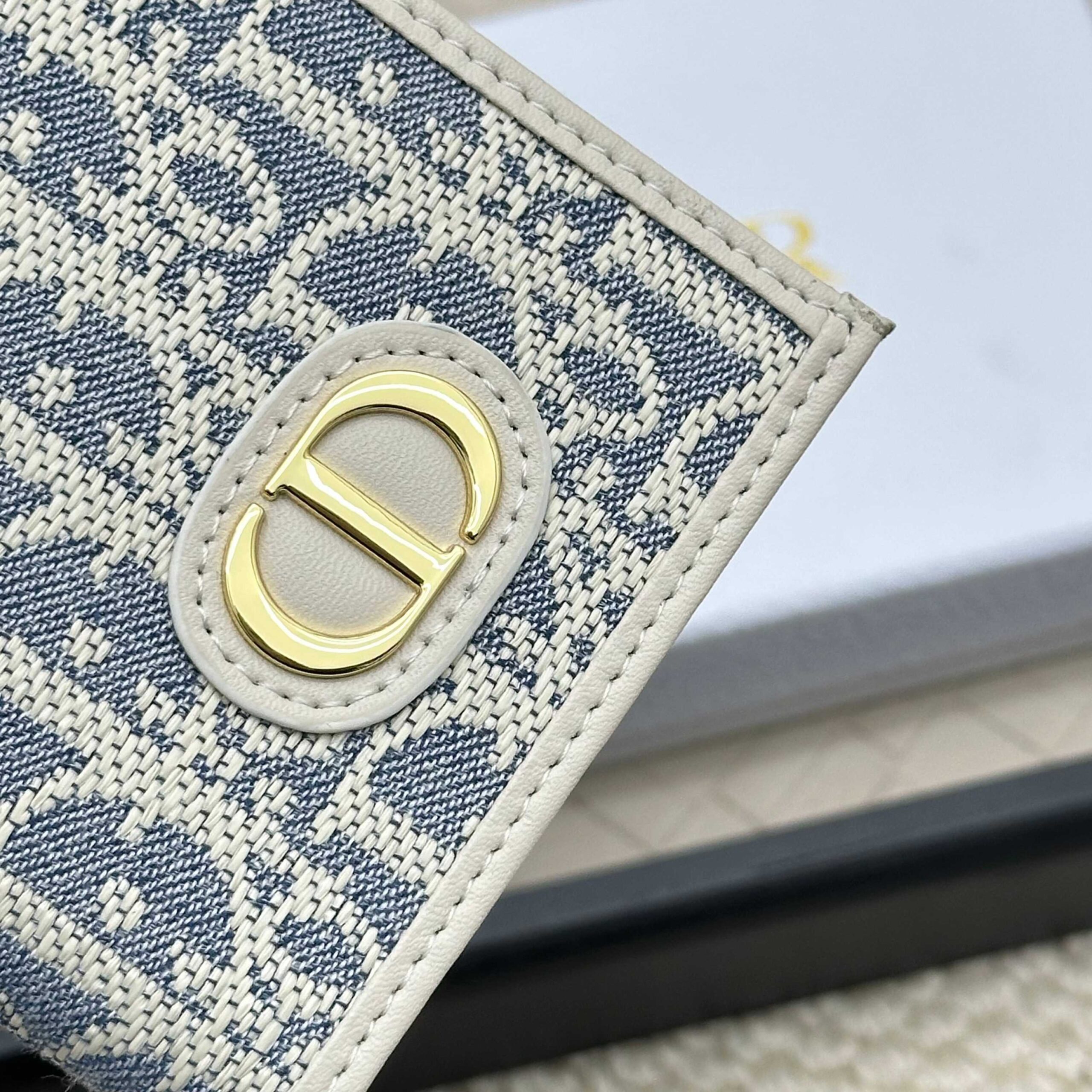 Dior Passport Holder in Beige and Black Oblique Canvas - Image 4