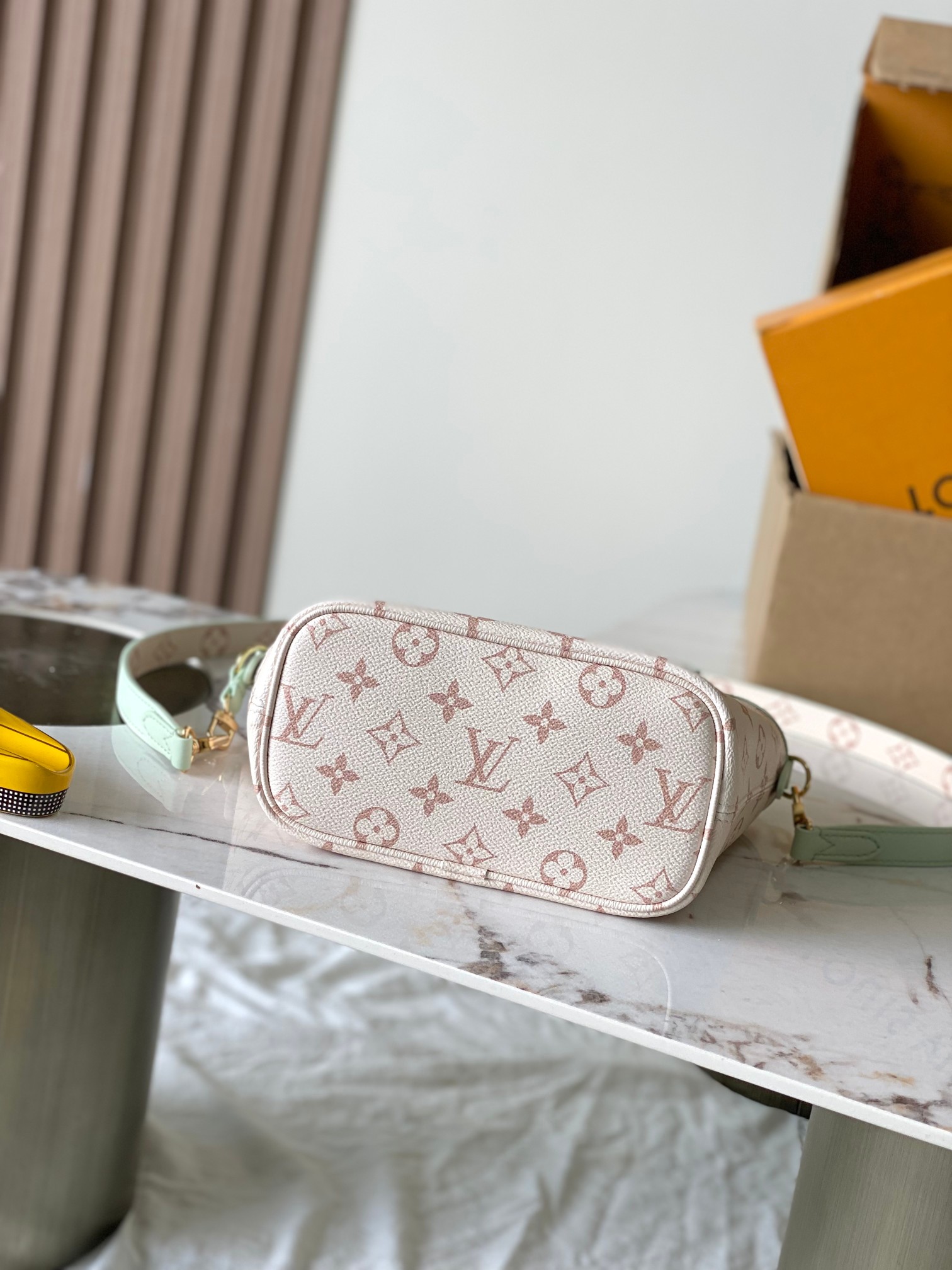 Louis Vuitton Neverfull Bandouliere Inside Out BB Handbag - Image 4