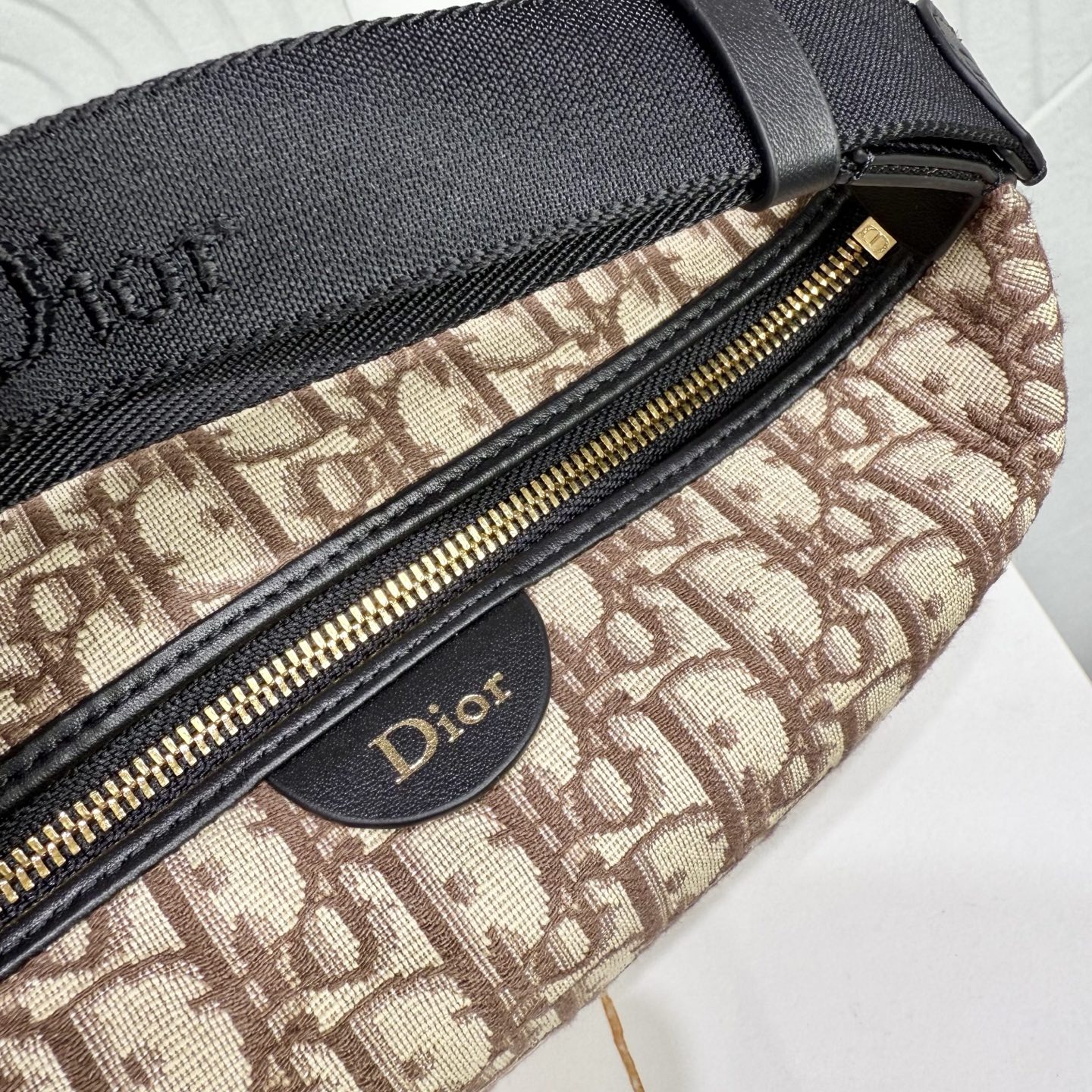 Dior Jett Handbag in Brown Oblique Print - Image 4
