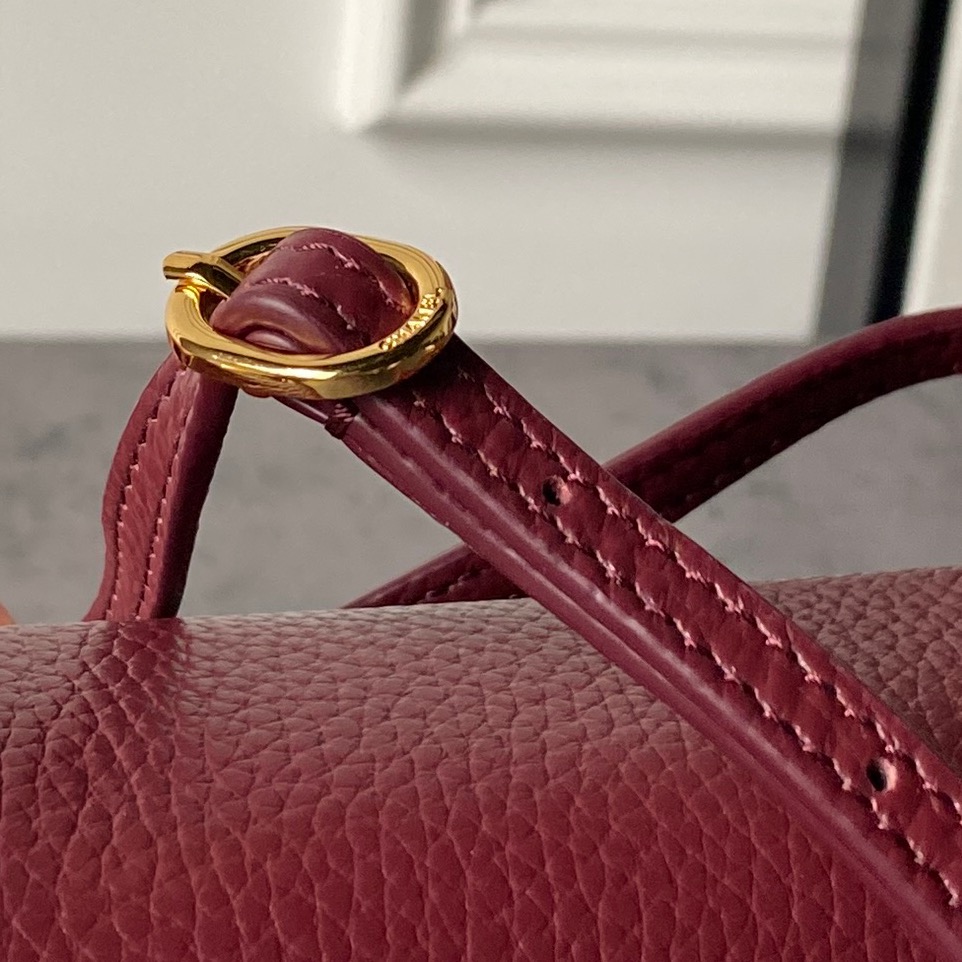 Chanel Mini Flap Shoulder Bag AS6573 - Image 4