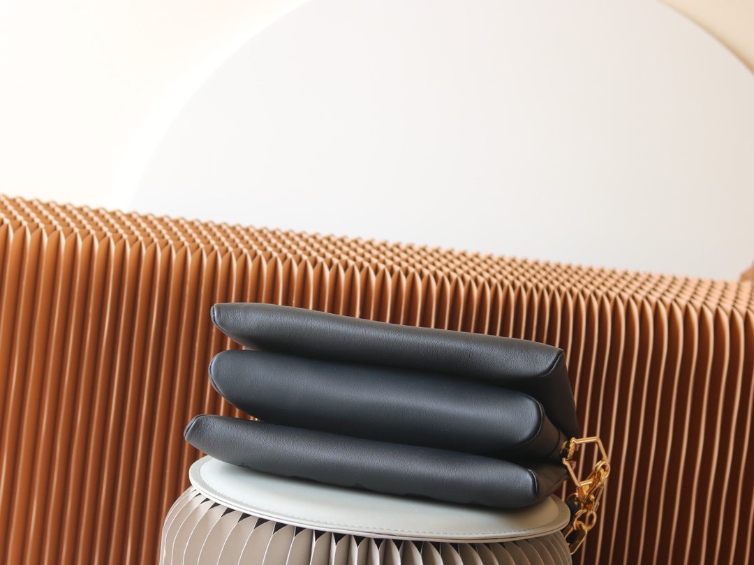 Coussin Small Handbag in Black Lambskin - Image 4