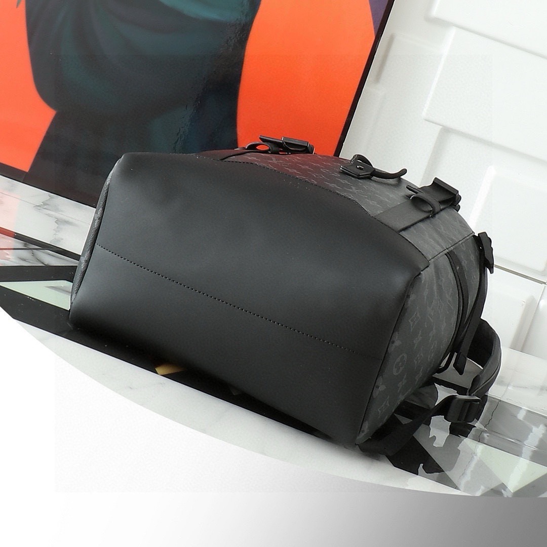 Louis Vuitton Getaway Backpack M46792 in Black Monogram Eclipse - Image 4