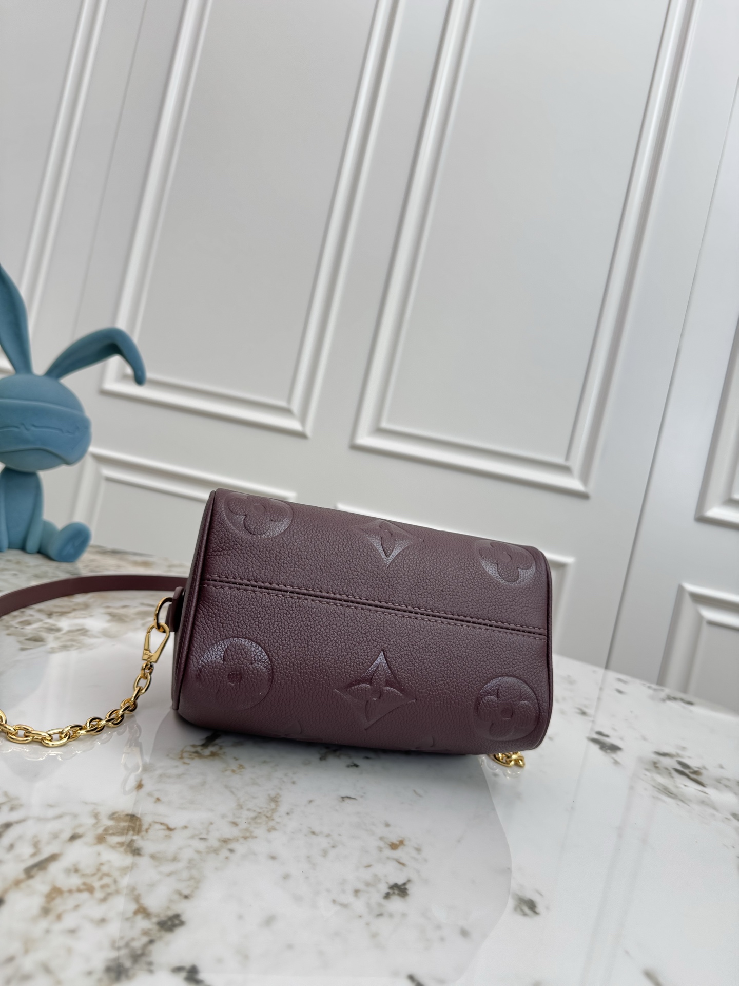 Louis Vuitton Bandouliere 20 Crossbody Bag in Wine Red - Image 4