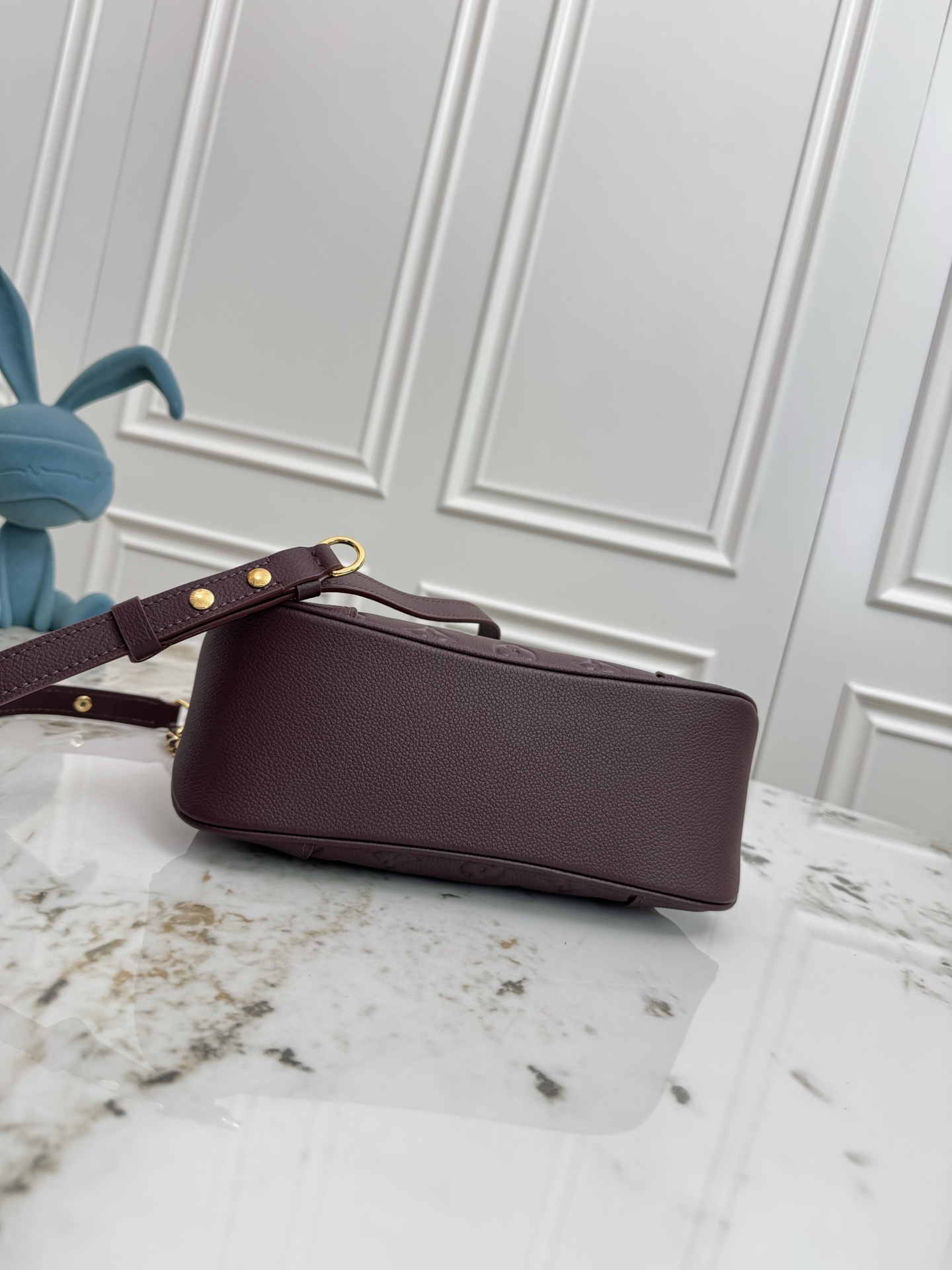Louis Vuitton Boulogne Bag in Burgundy Monogram Empreinte Leather - Image 4