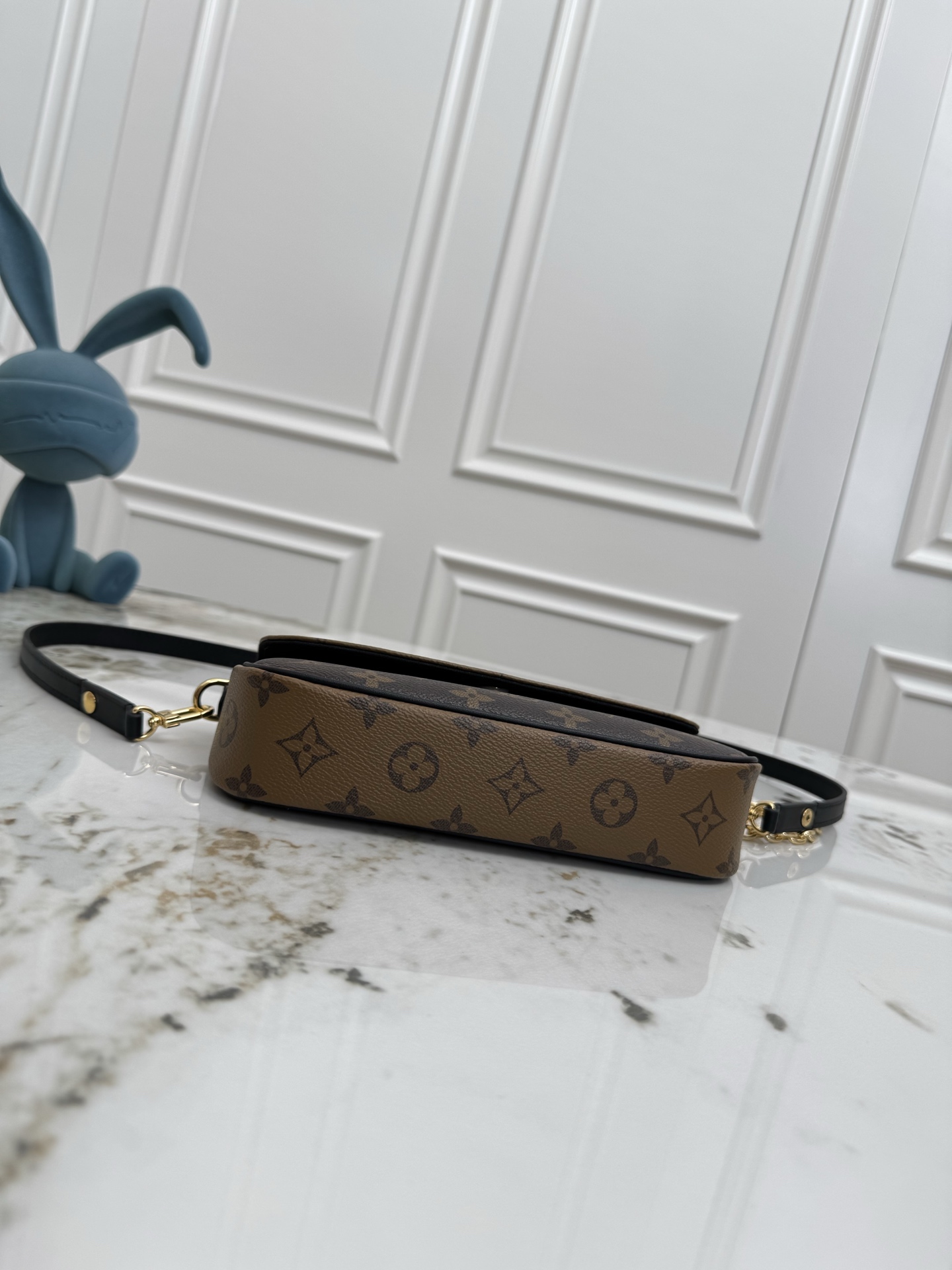 Louis Vuitton Wallet on Chain Ivy in Monogram Empreinte Leather - Image 4