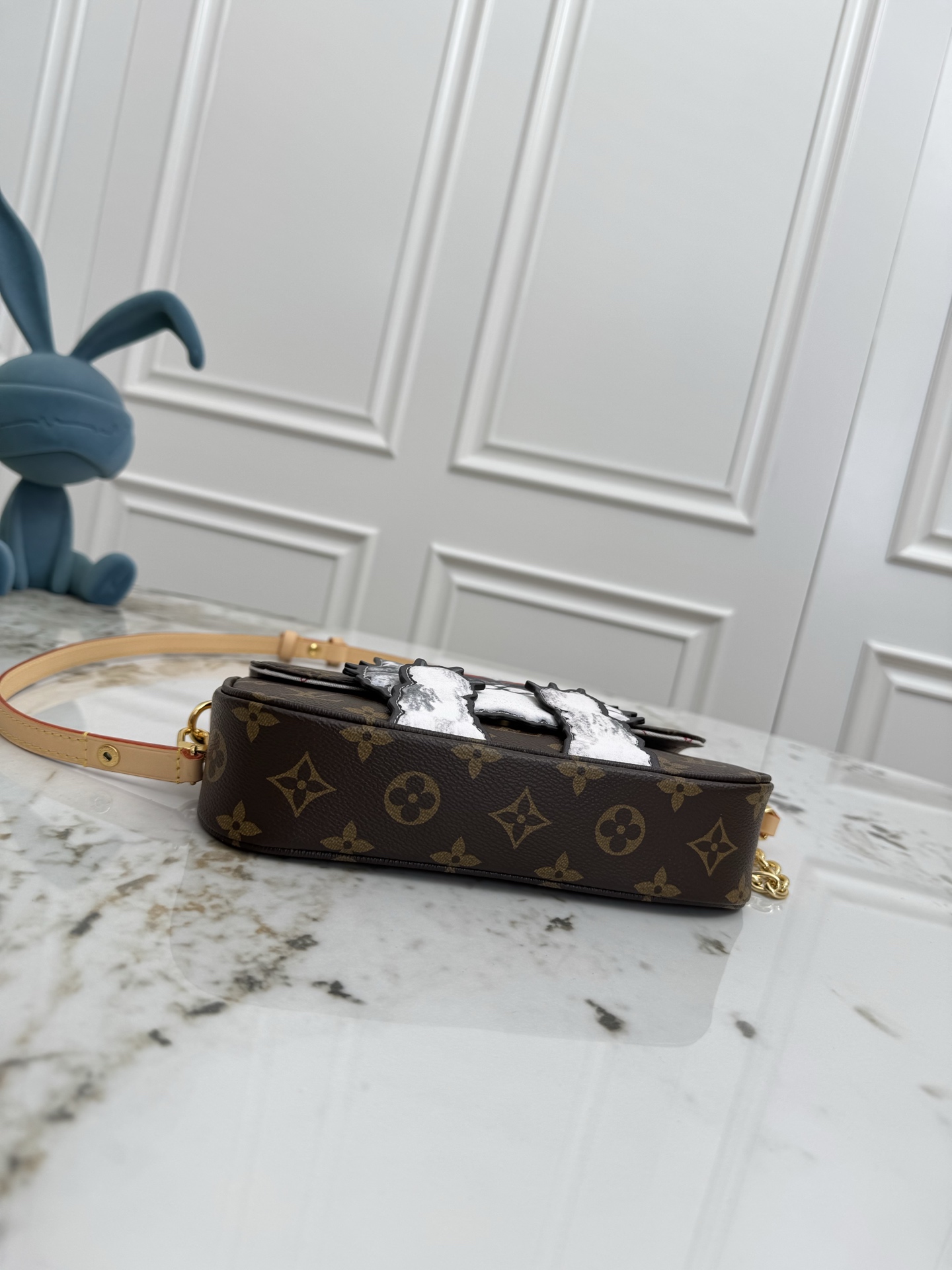Louis Vuitton Wallet On Chain Ivy Crossbody Bag - Image 4
