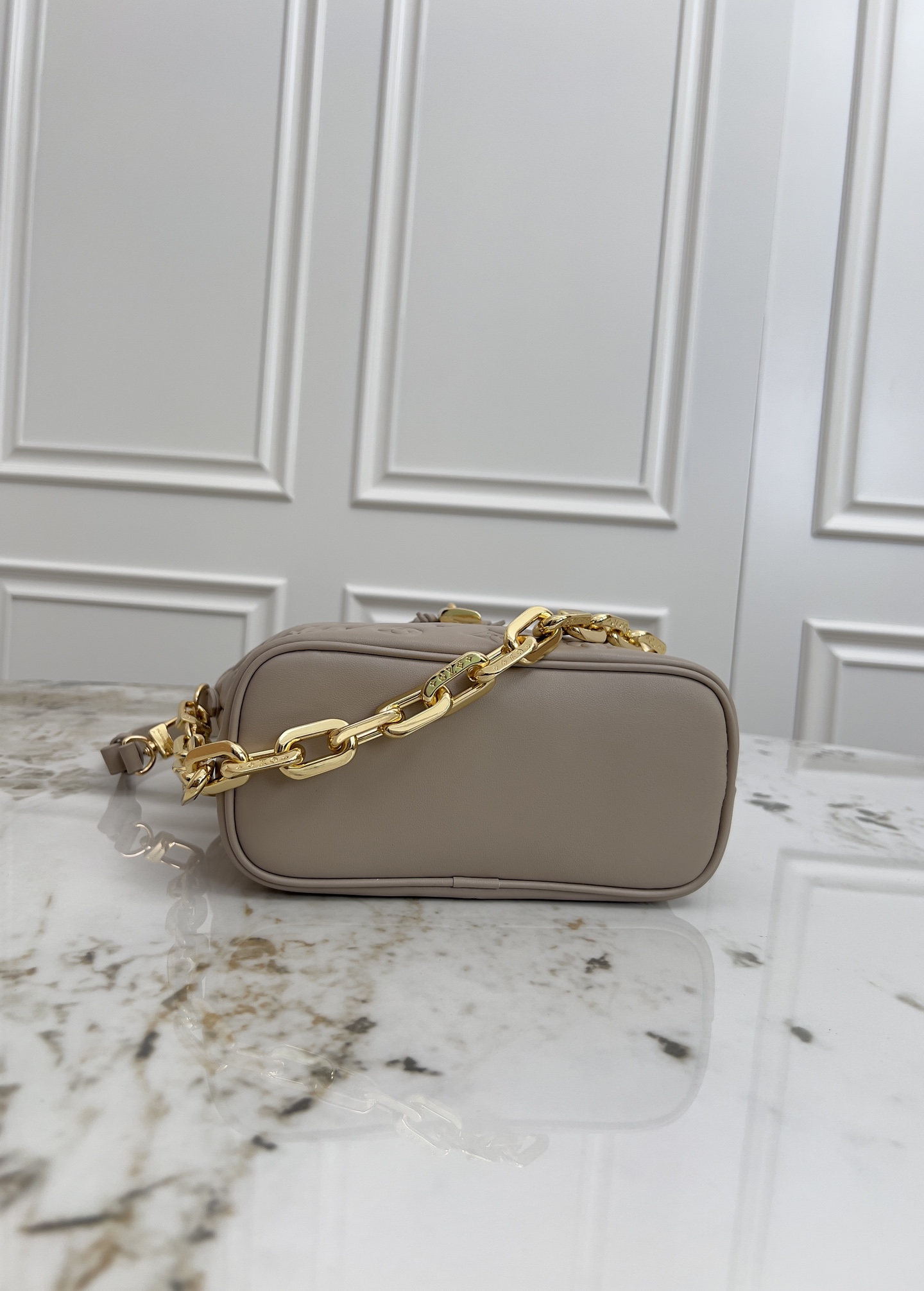 Louis Vuitton Coussin Bucket Bag M26530 / M26216 - Image 4