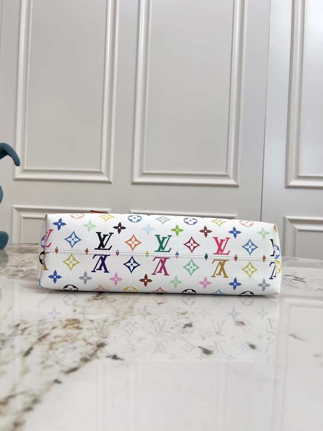 Louis Vuitton x Takashi Murakami Carryall East West Handbag M27578, White Multicolor, Large - Image 4