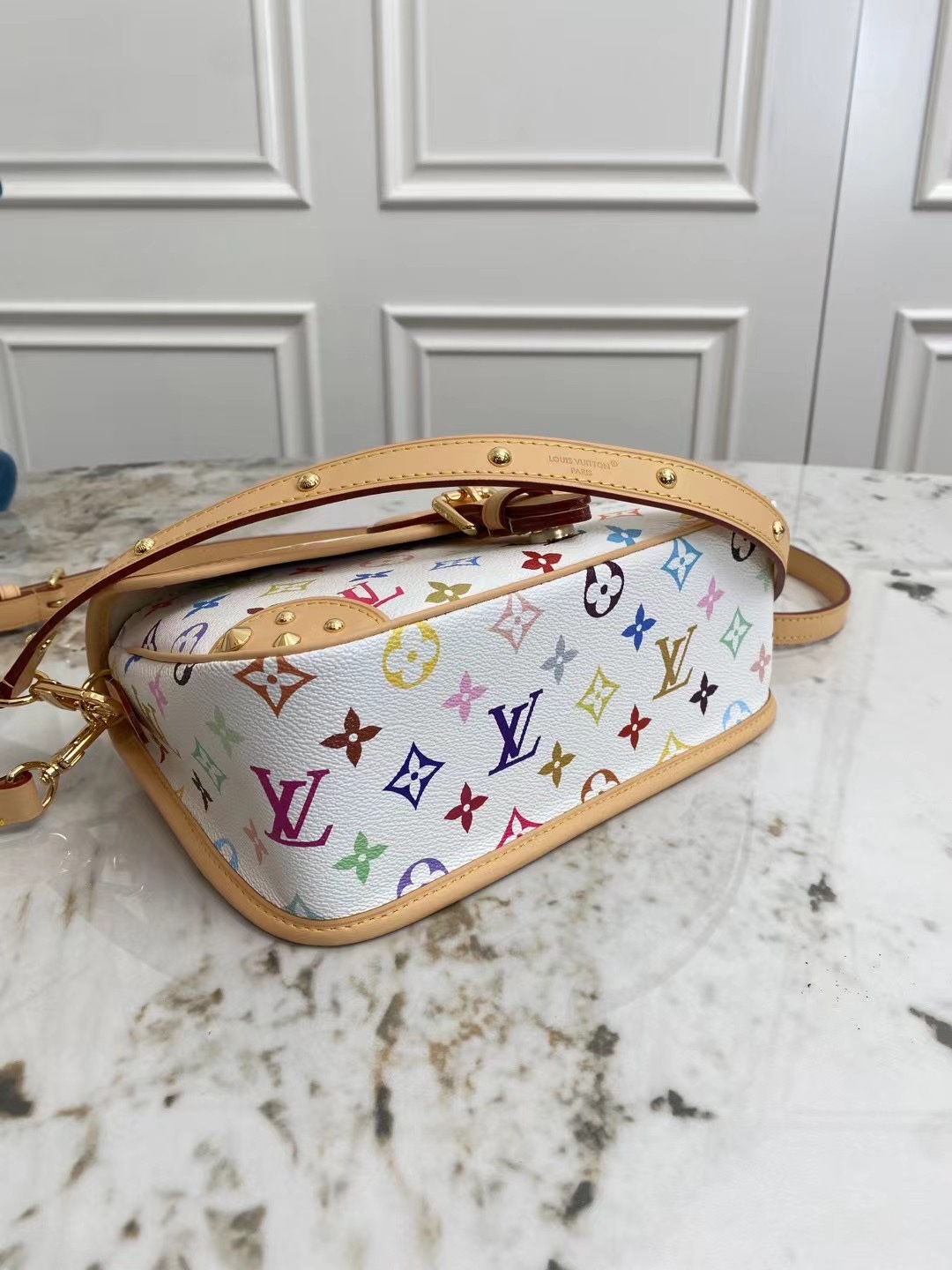 Louis Vuitton Diane Monogram Canvas Shoulder Bag - Image 4