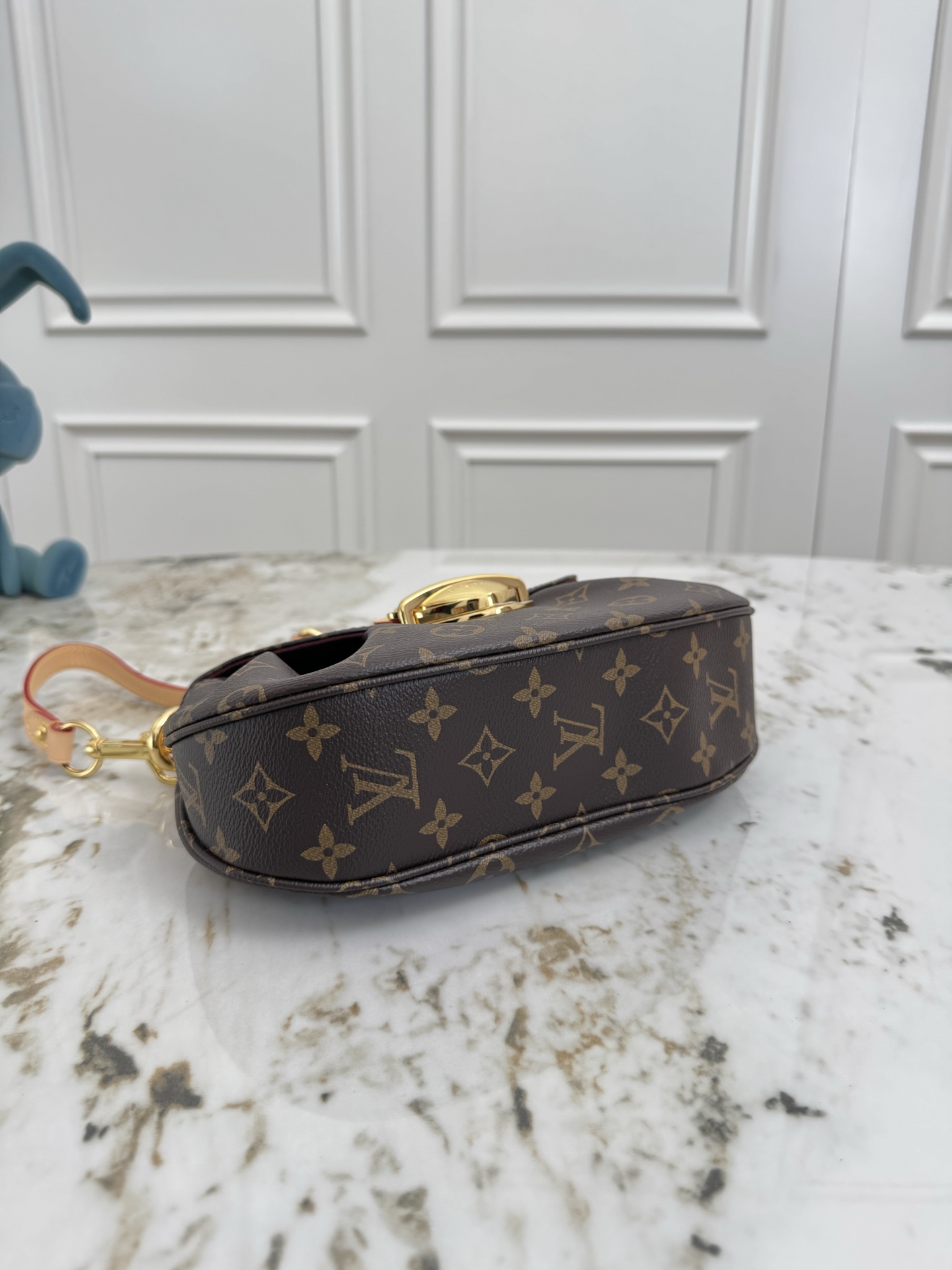 Louis Vuitton Sunset Monogram Crossbody Bag - Image 4
