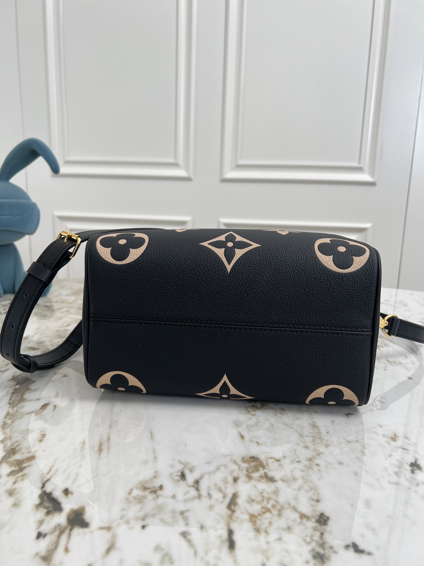 Louis Vuitton Speedy Bandoulière 25 Handbag in Monogram Empreinte Leather - Image 4