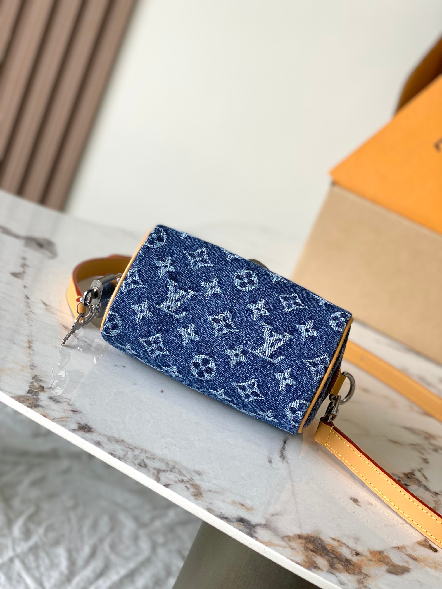 Louis Vuitton Speedy 18 Bandouliere Crossbody Bag - Image 4