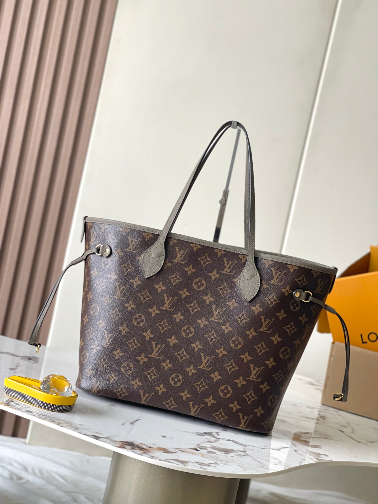 Louis Vuitton Neverfull Inside Out MM Tote Bag - Image 4
