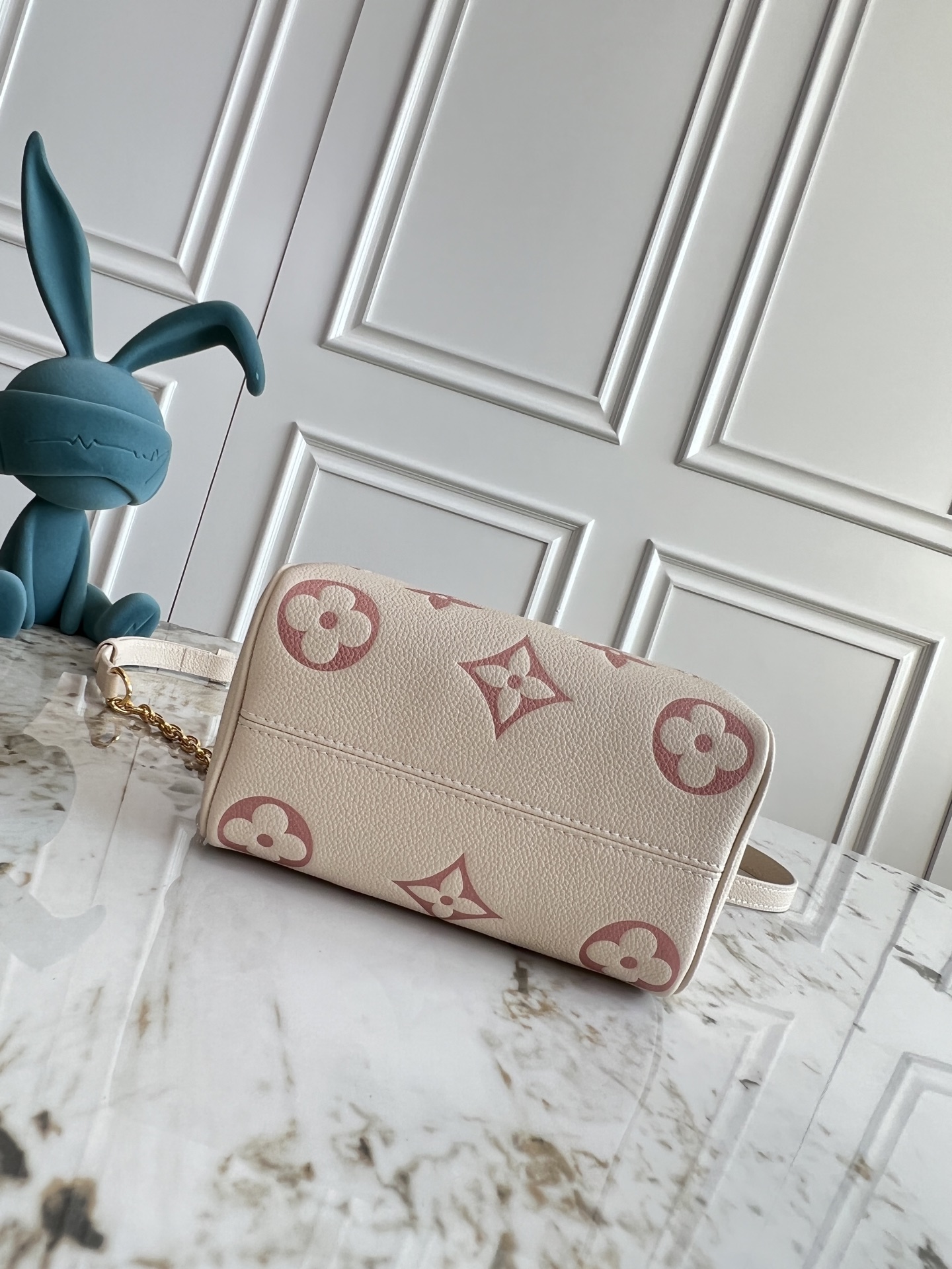 Louis Vuitton Speedy Bandouliere 20 Handbag in Monogram Empreinte Leather - Image 4