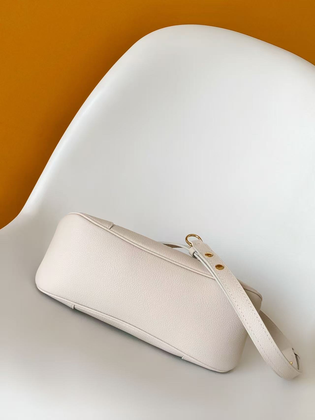 Louis Vuitton Boulogne M27571 Monogram Empreinte Leather Shoulder Bag - Image 4