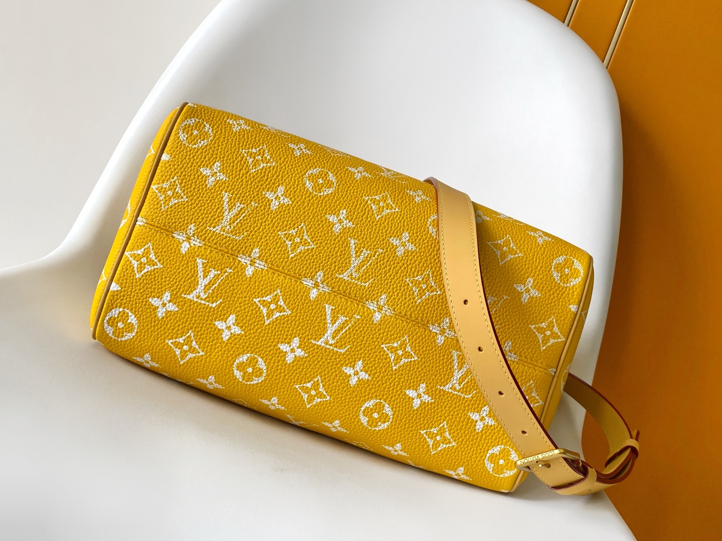 Louis Vuitton Speedy P9 Bandouliere 30 Monogram Leather Crossbody Bag - Image 4