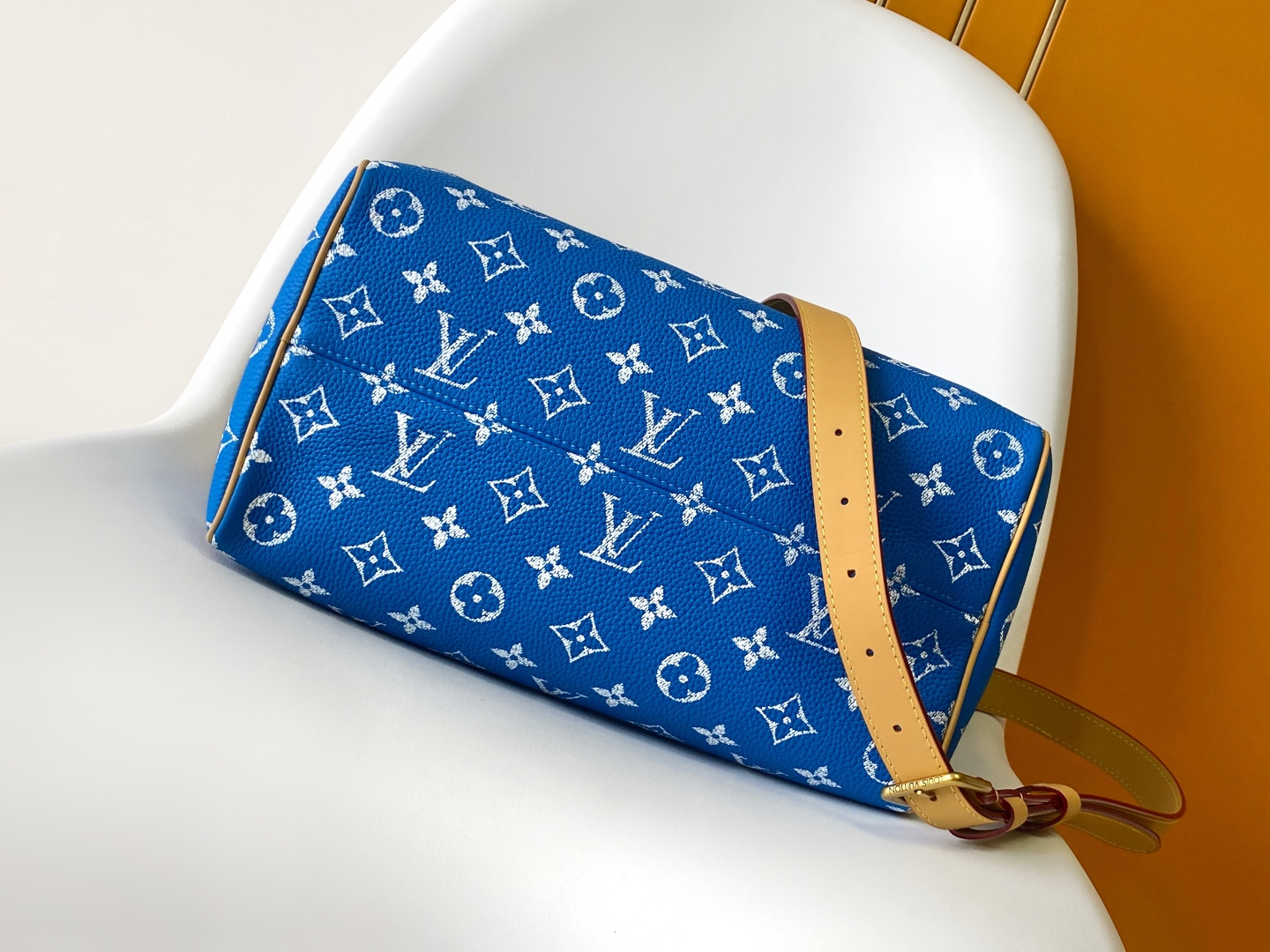 Louis Vuitton Speedy P9 Bandoulière 30 Monogram Leather Crossbody Bag - Image 4