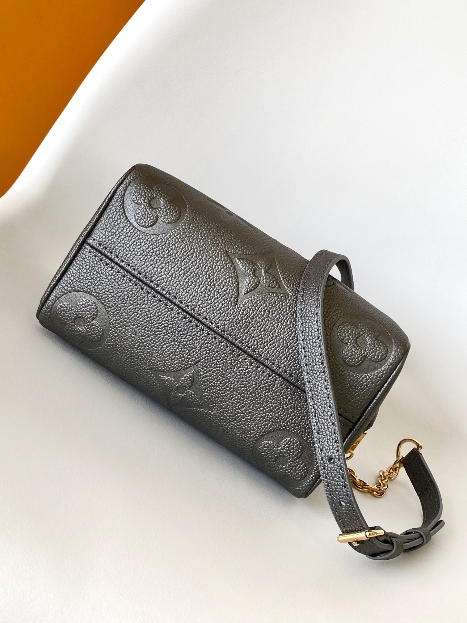 Louis Vuitton Speedy Bandouliere 20 Monogram Empreinte Leather Handbag - Image 4
