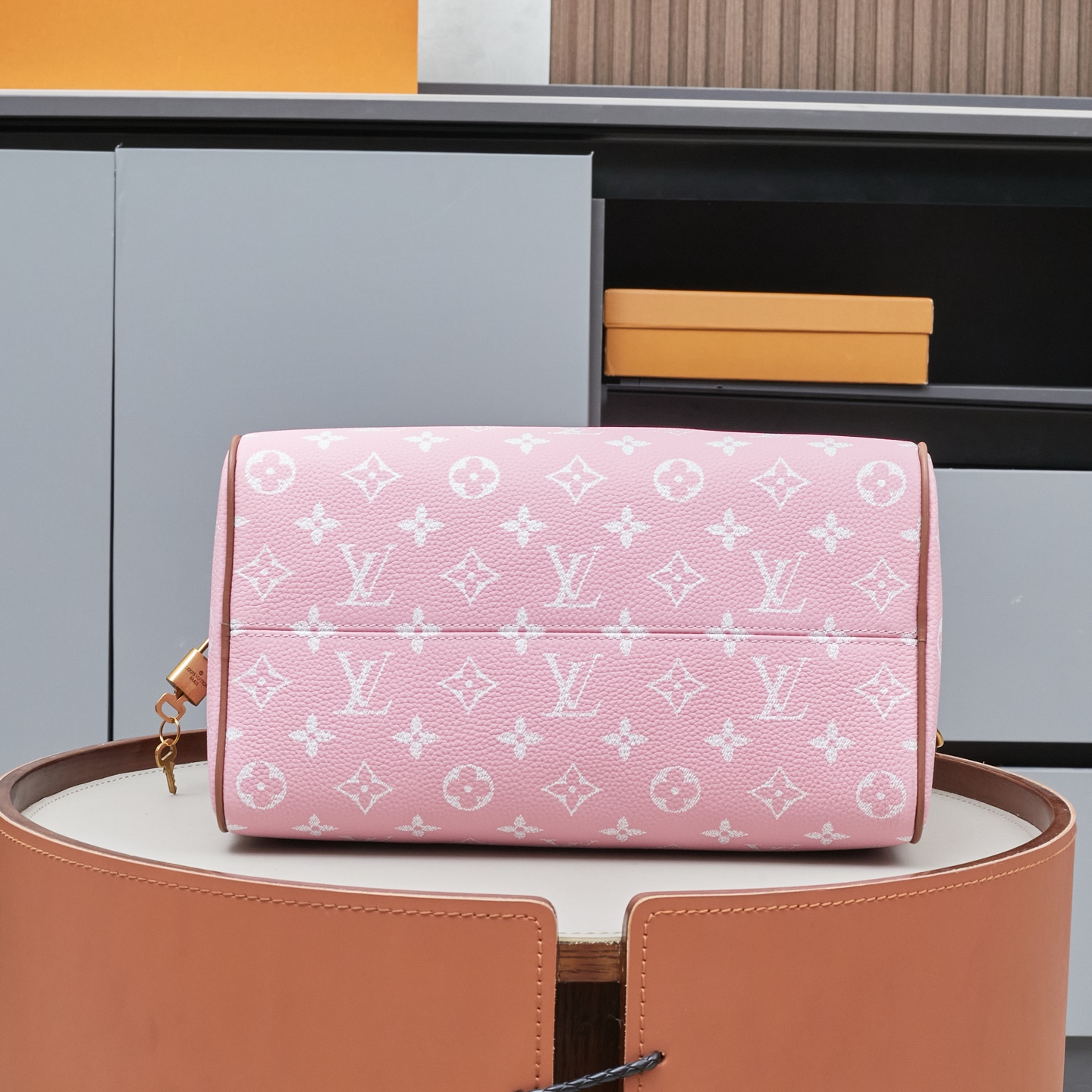 Louis Vuitton Speedy P9 Bandoulière 30 Monogram Leather Handbag - Image 4