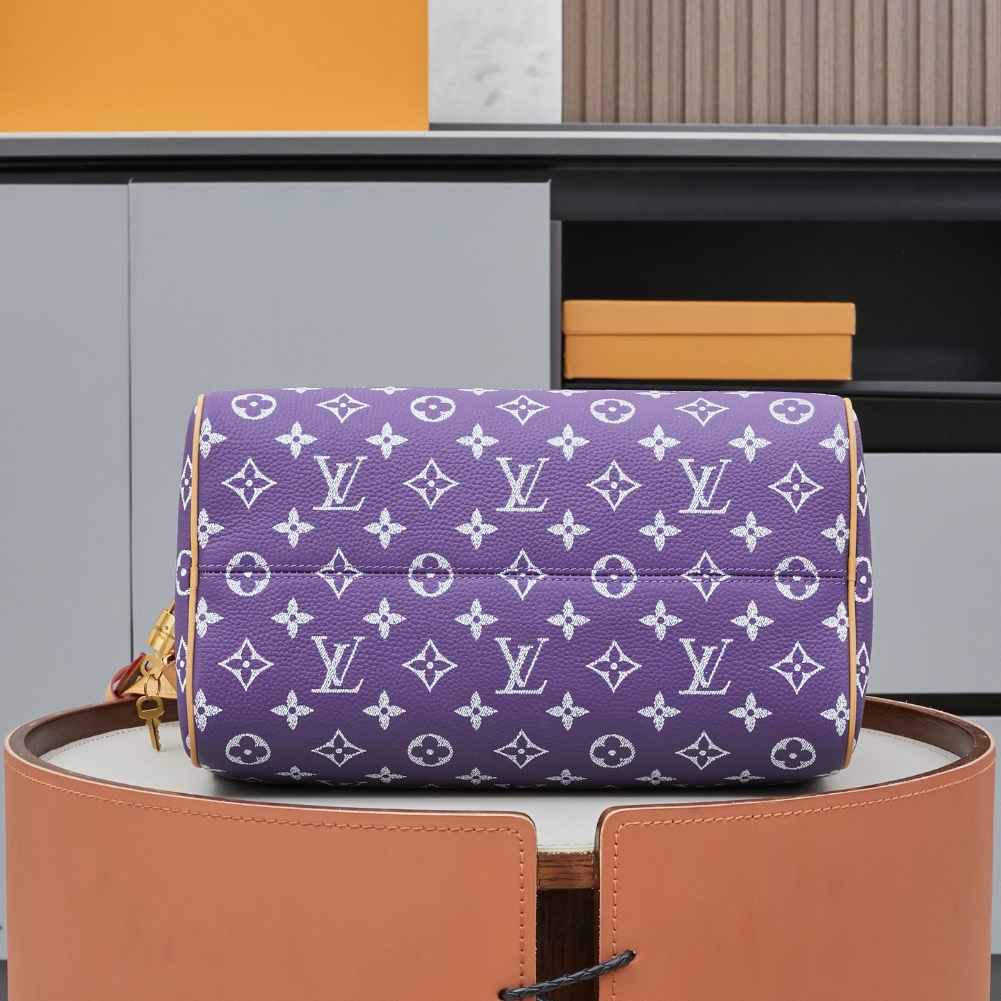 Louis Vuitton Speedy P9 Bandoulière 30 Monogram Leather Handbag - Image 4