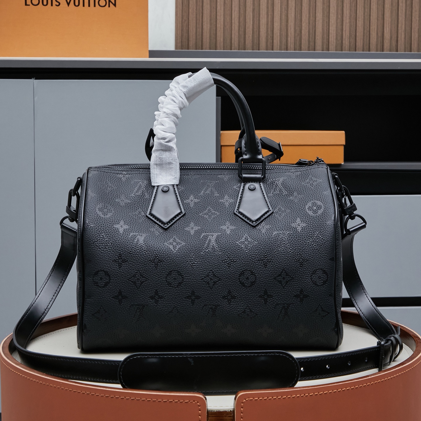 Louis Vuitton Speedy P9 Bandoulière 30 Monogram Leather Bag - Image 4