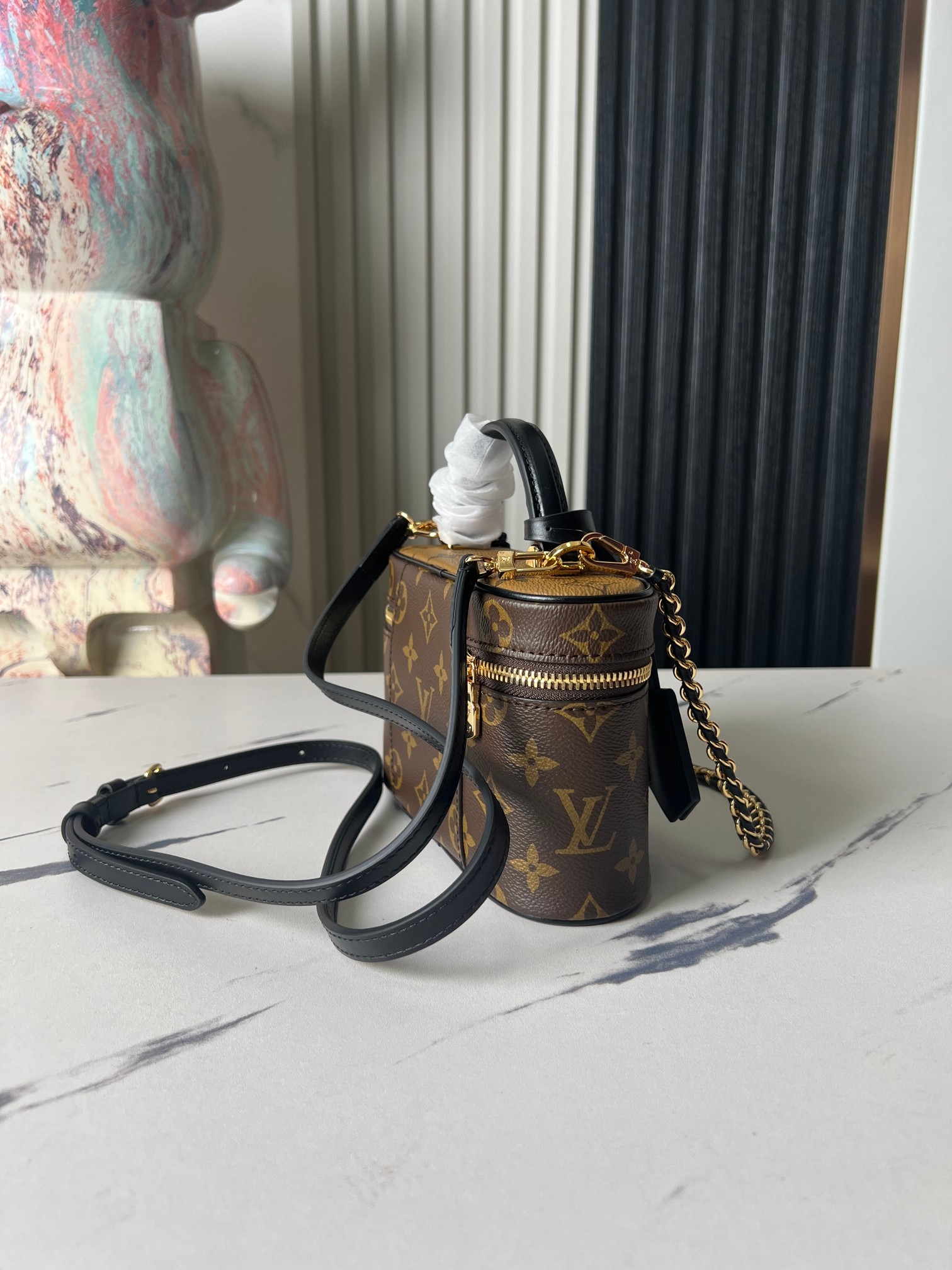 Louis Vuitton Vanity Chain Pouch M47125 Monogram Handbag - Image 4