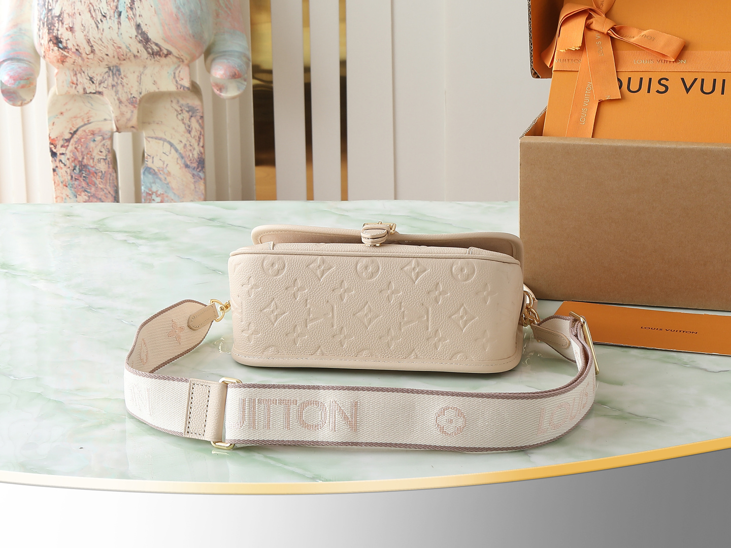 Louis Vuitton Diane Epi Leather Crossbody Bag M13231, Sand - Image 4