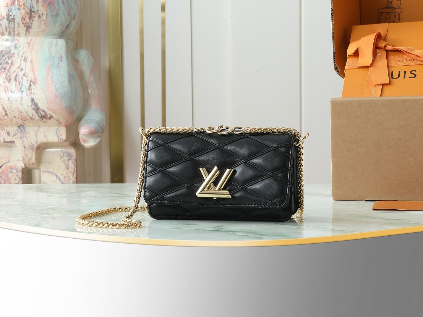 Louis Vuitton Wallet on Chain Go-14 M13139 Black Leather Crossbody Bag - Image 4