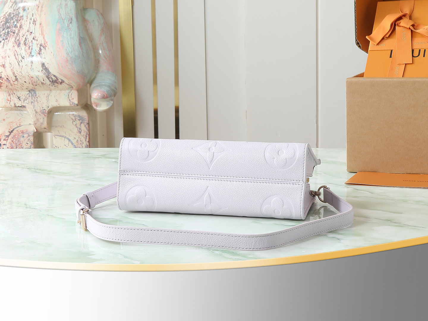 Louis Vuitton OnTheGo Small Handbag M15192 in Purple Monogram Empreinte Leather - Image 4